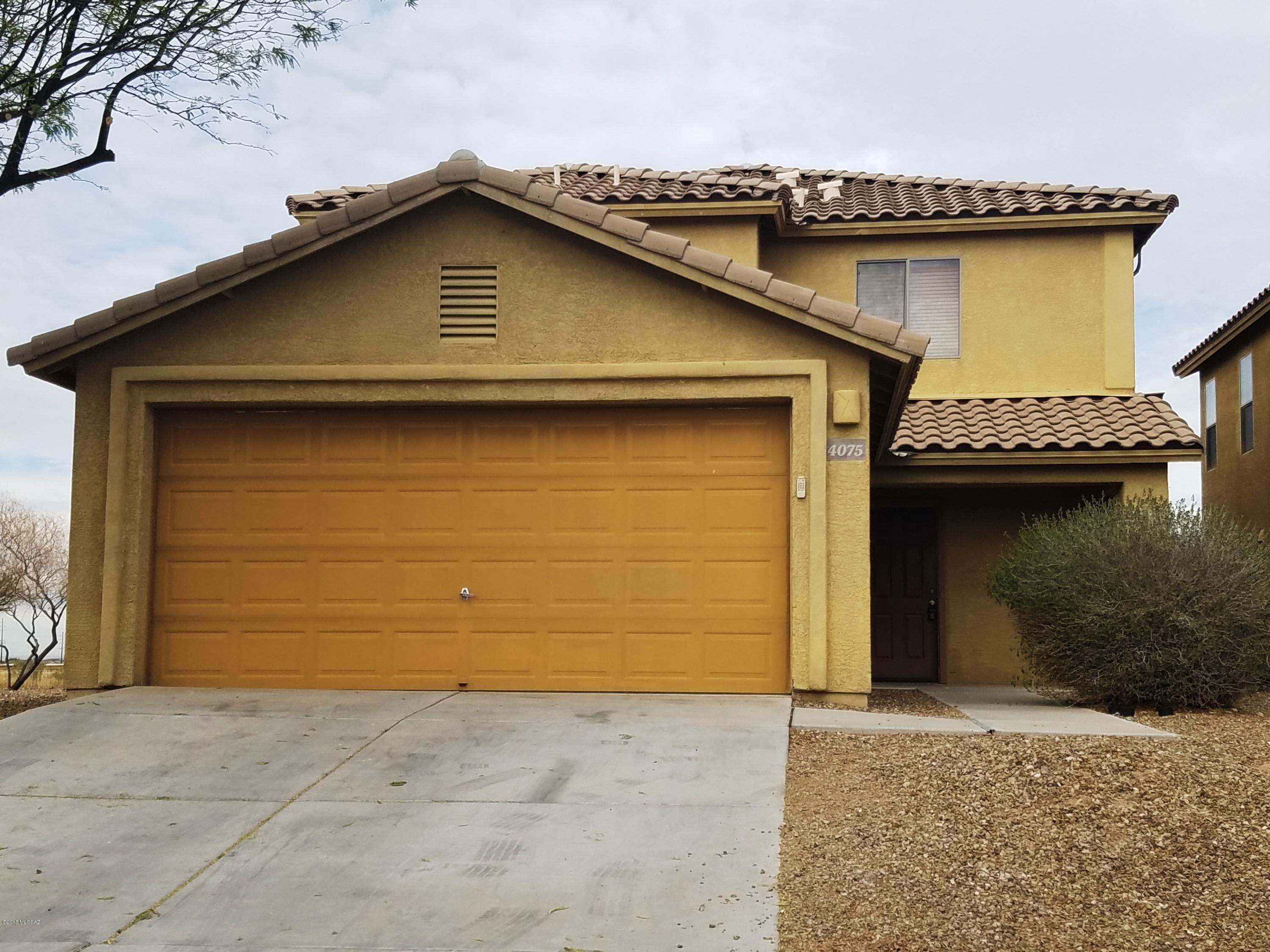 Copy this link to your browser to schedule a showing at your convenience.
https://secure.rently.com/properties/453809

This 4 bd/2ba home is located in Valencia Reserve. Kitchen comes with stainless steel appliances and home also includes a washer & dryer. Large open floor plan with a loft upstairs. Freshly painted and clean. Homes sits on a corner lot with extra privacy. No direct neighbors to the west side of home. Pets upon owner approval. Sunnyside School District. Please click on link to view.