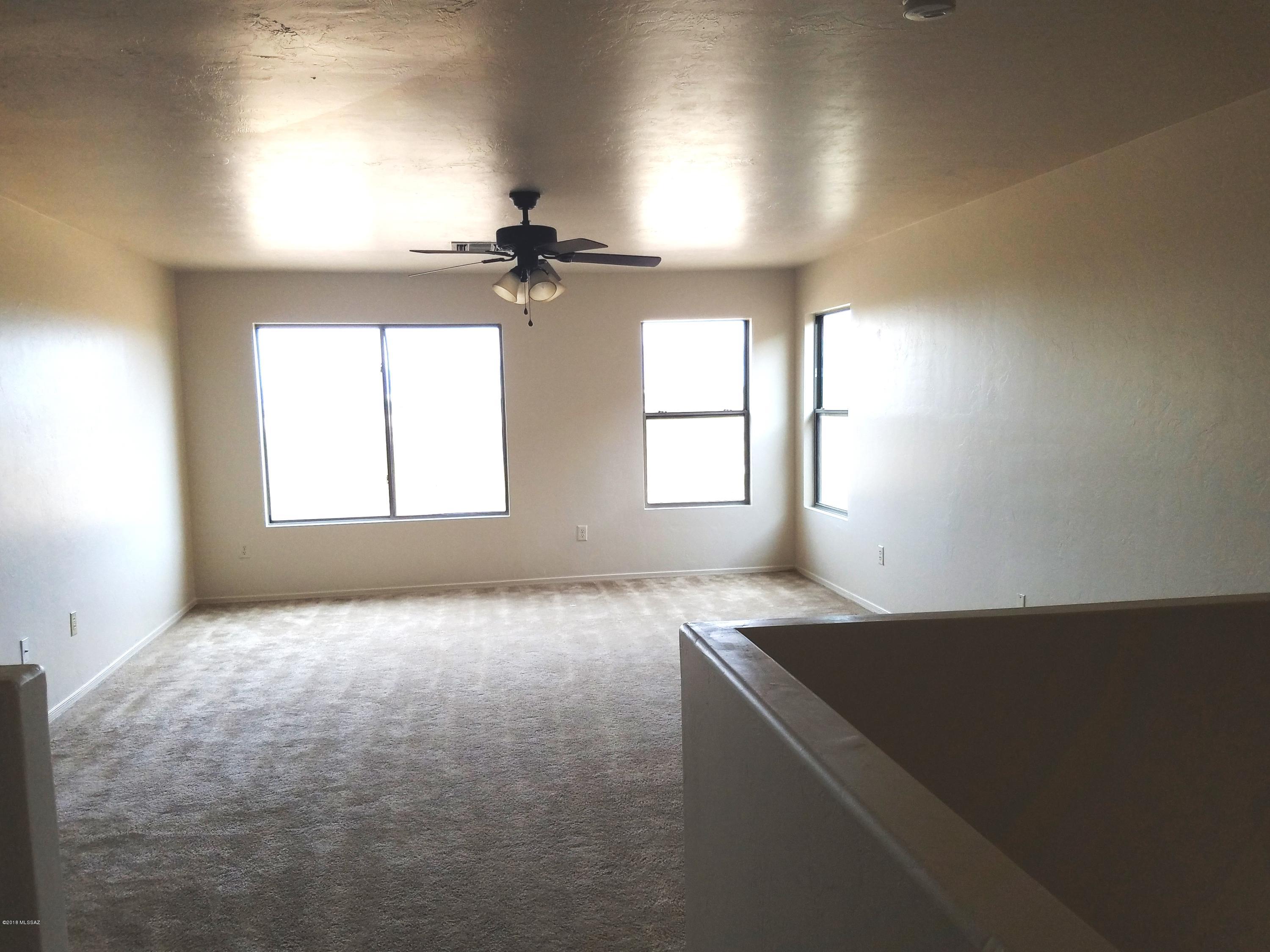Valencia Reserve (1-326) - Residential Lease