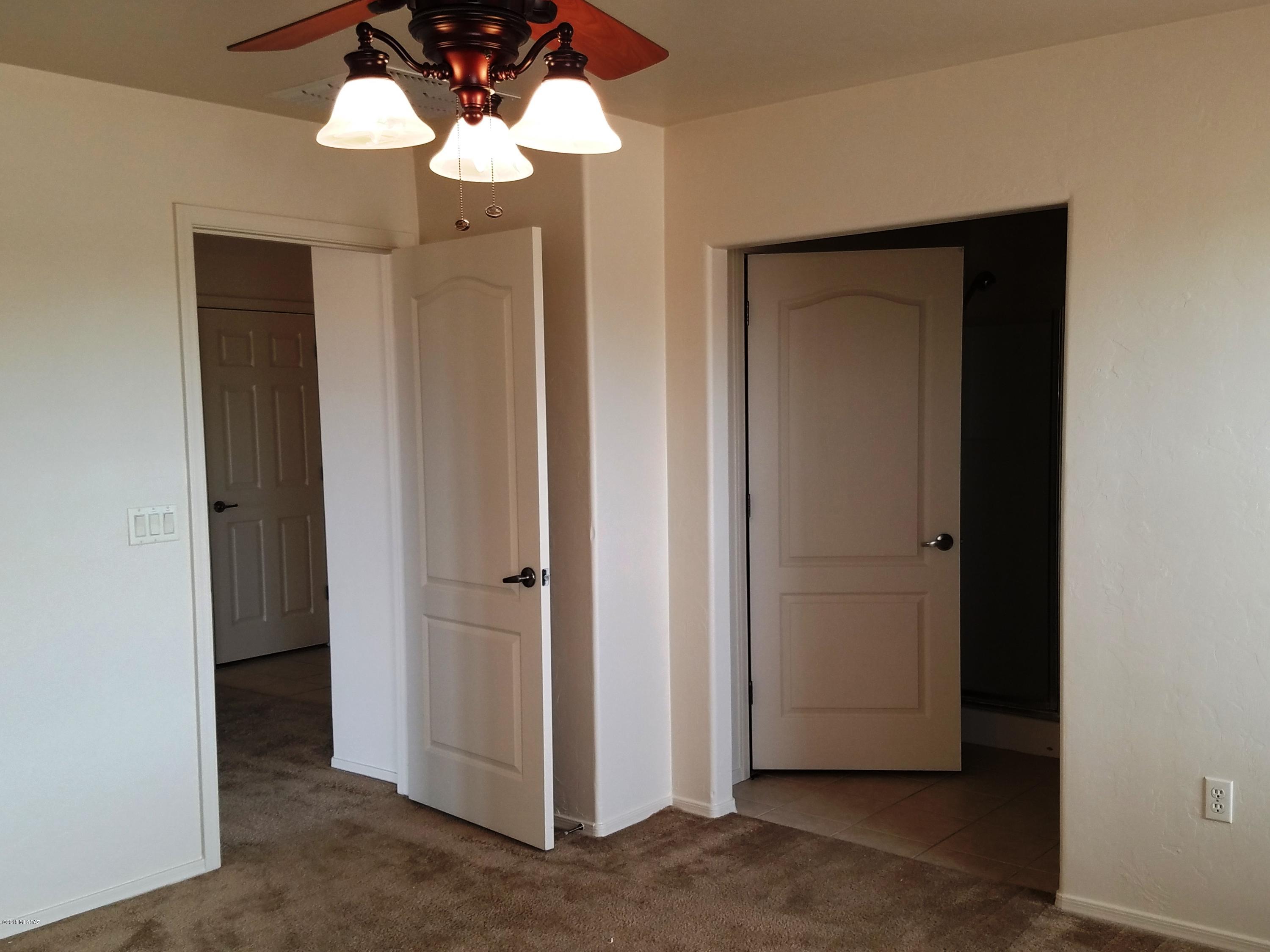 Valencia Reserve (1-326) - Residential Lease