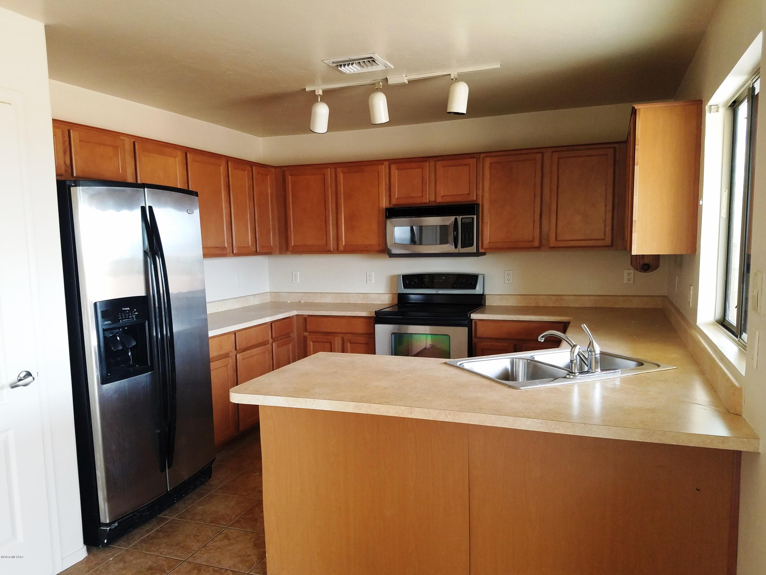 Valencia Reserve (1-326) - Residential Lease