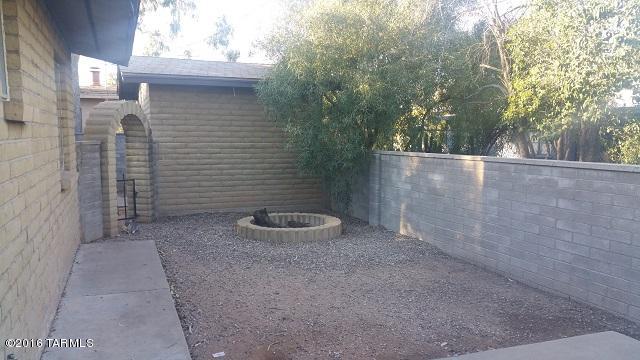This home has a lot of charm with a gated courtyard, spacious floorplan, and your own private yard! Walk into the bright open floorplan with all tile flooring throughout. This is an end unit and will quickly feel like home. Being centrally located, you’ll be close to shopping and restaurants. There is an onsite coin operated laundry facility and your water is paid for by the landlord. Don’t miss your chance to move in before it’s gone. The refrigerator is included. This home can be rented for 12 months or longer.