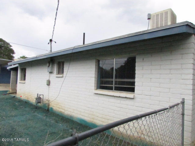 Los Robles Estates - Residential