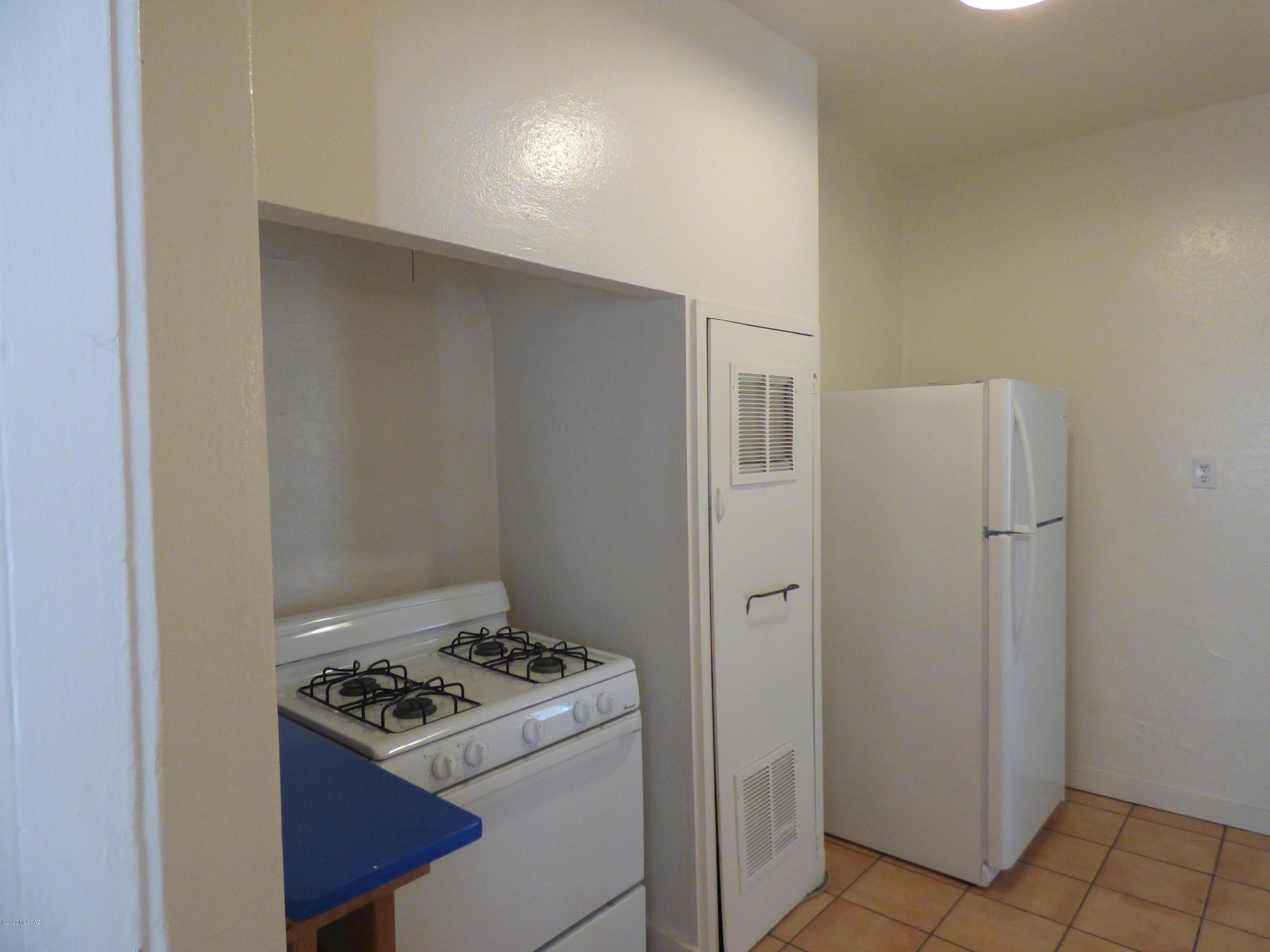 City Of Tuc Resub Of Blk 9 - Residential Lease