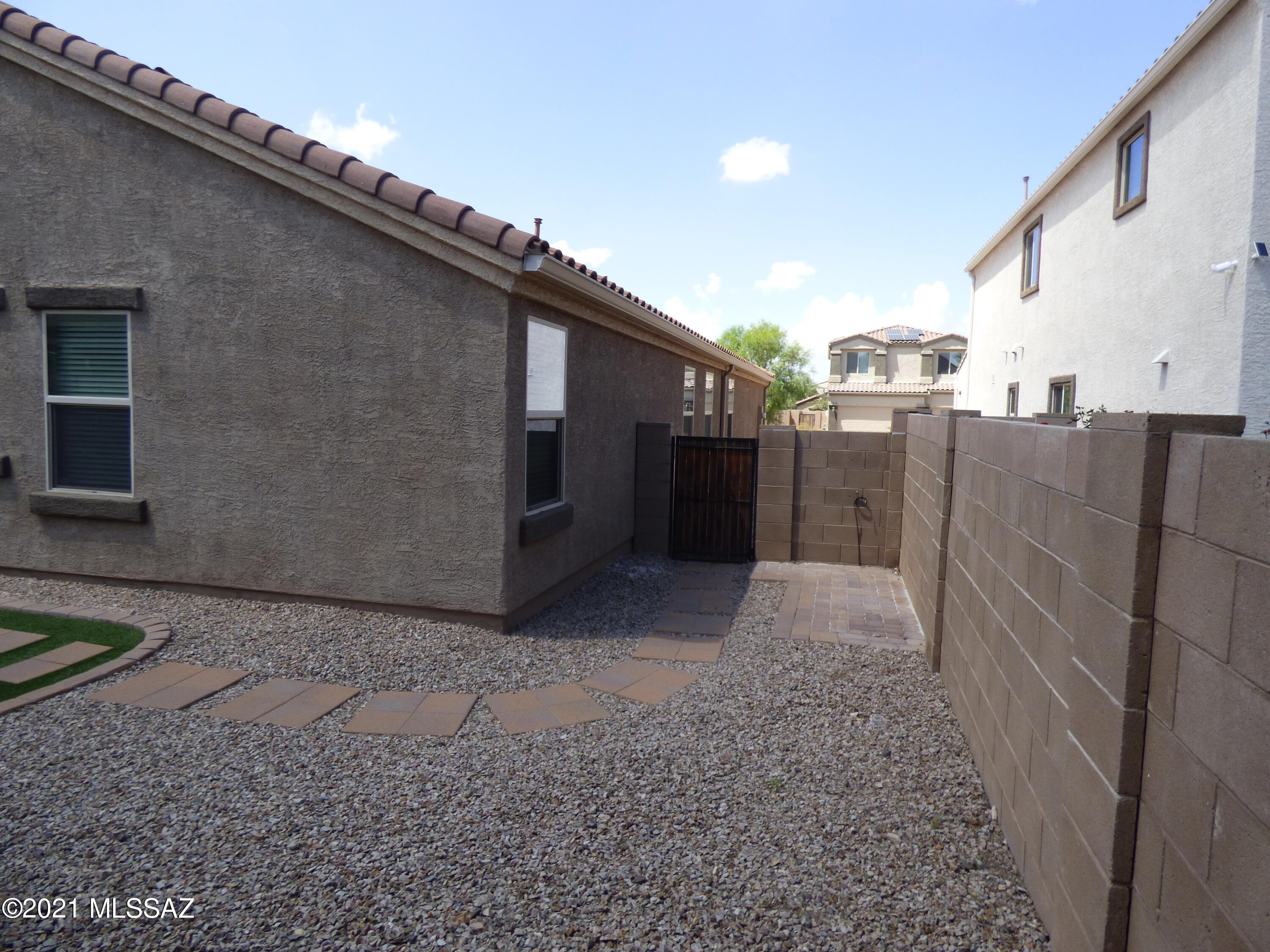 Saguaro Springs Block 8B (131-399) - Residential Lease