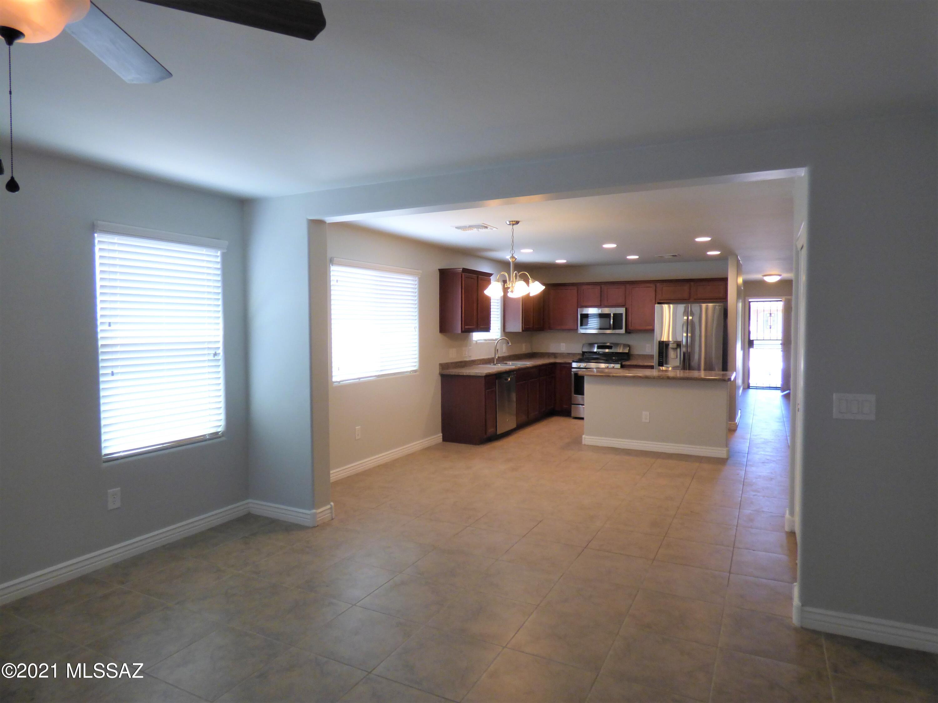 Saguaro Springs Block 8B (131-399) - Residential Lease