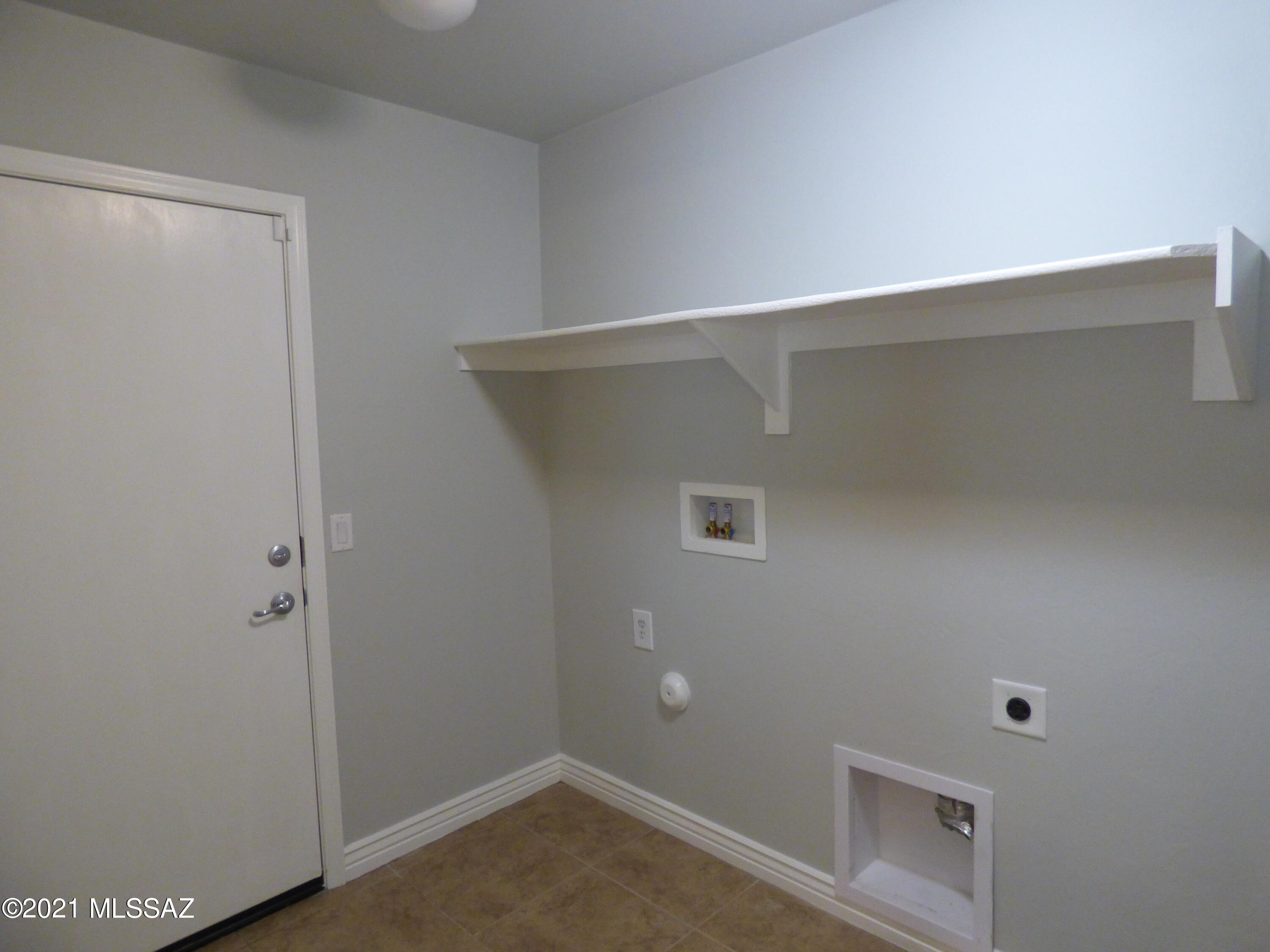 Saguaro Springs Block 8B (131-399) - Residential Lease