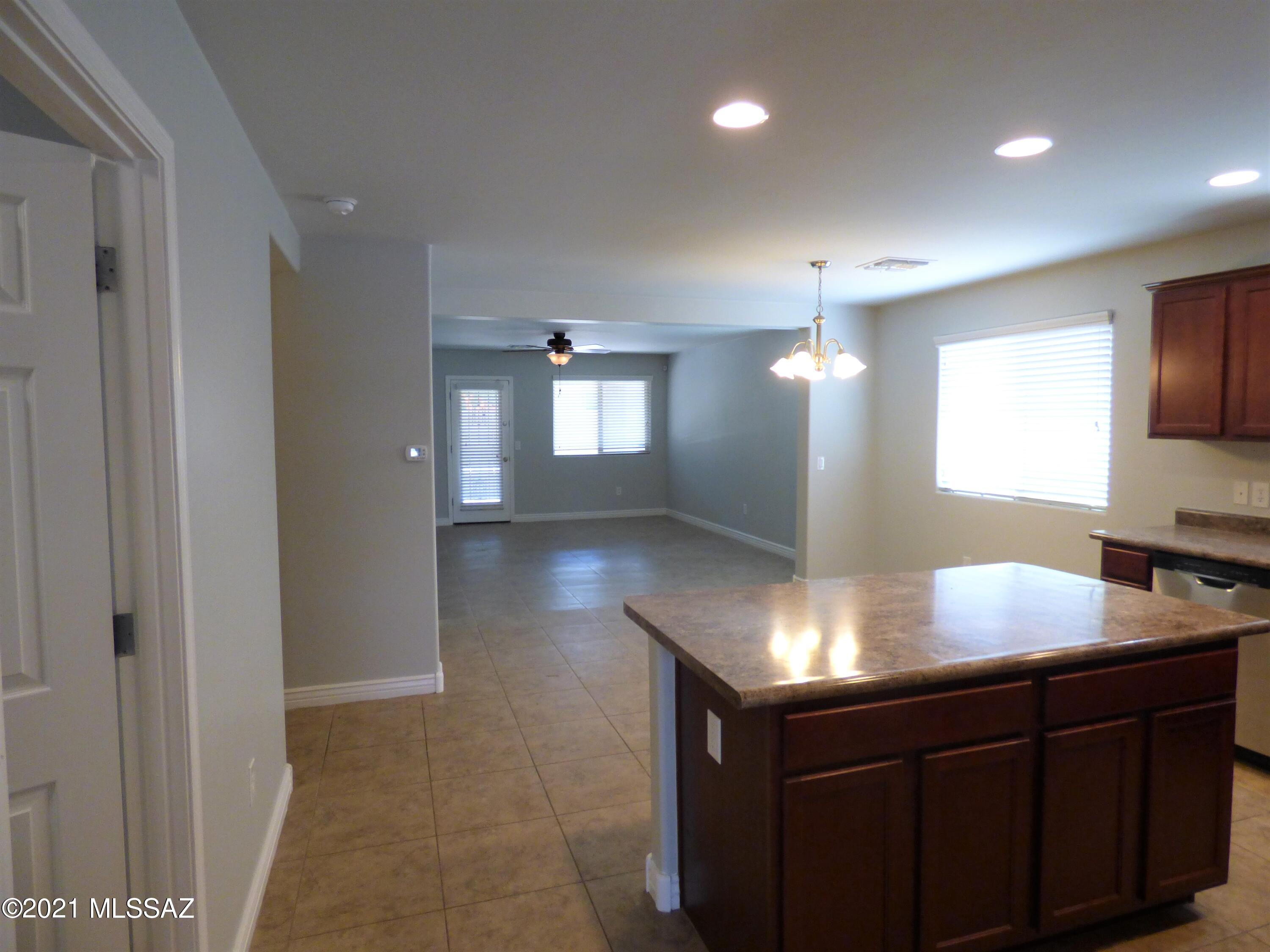 Saguaro Springs Block 8B (131-399) - Residential Lease