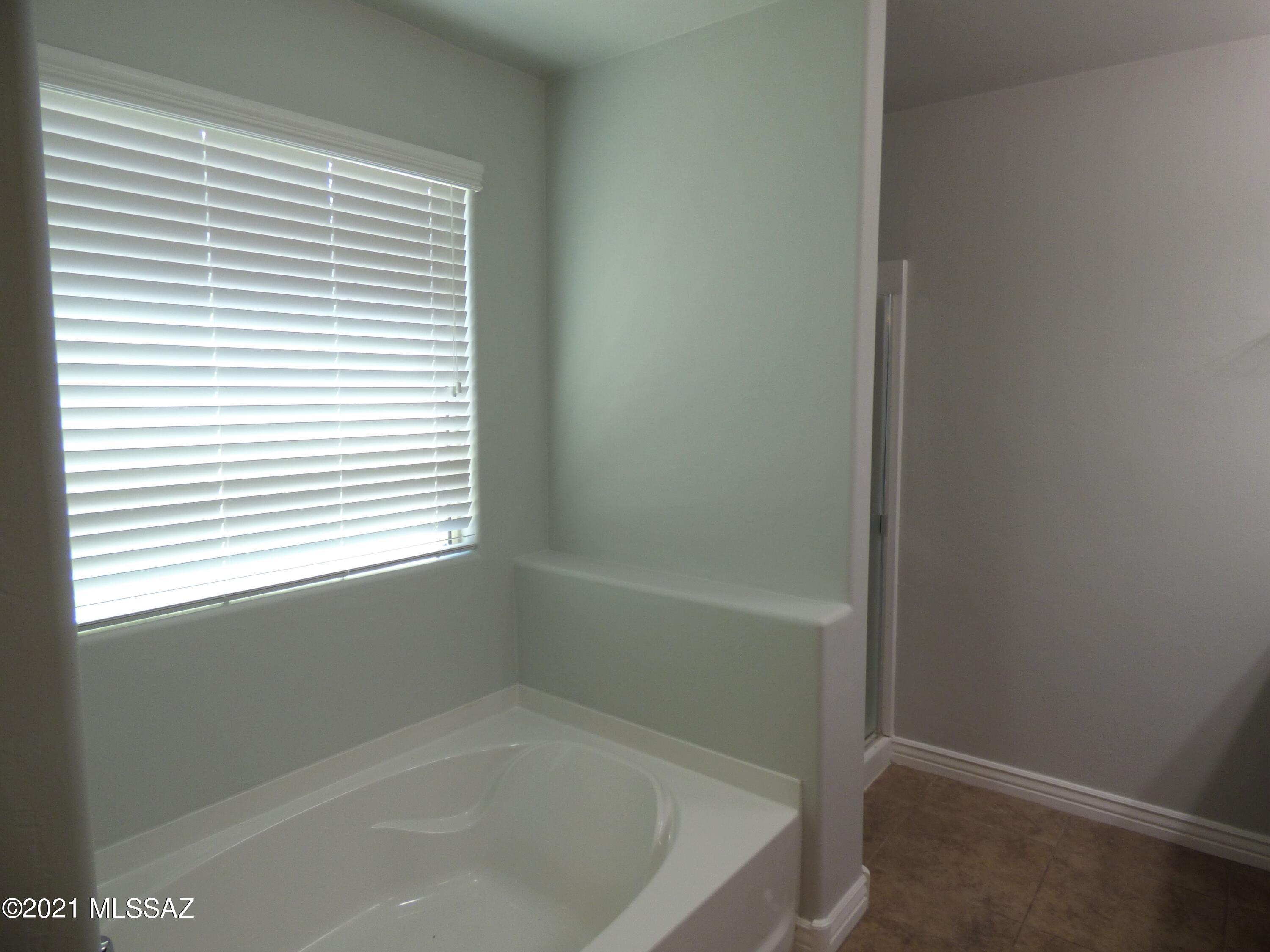 Saguaro Springs Block 8B (131-399) - Residential Lease