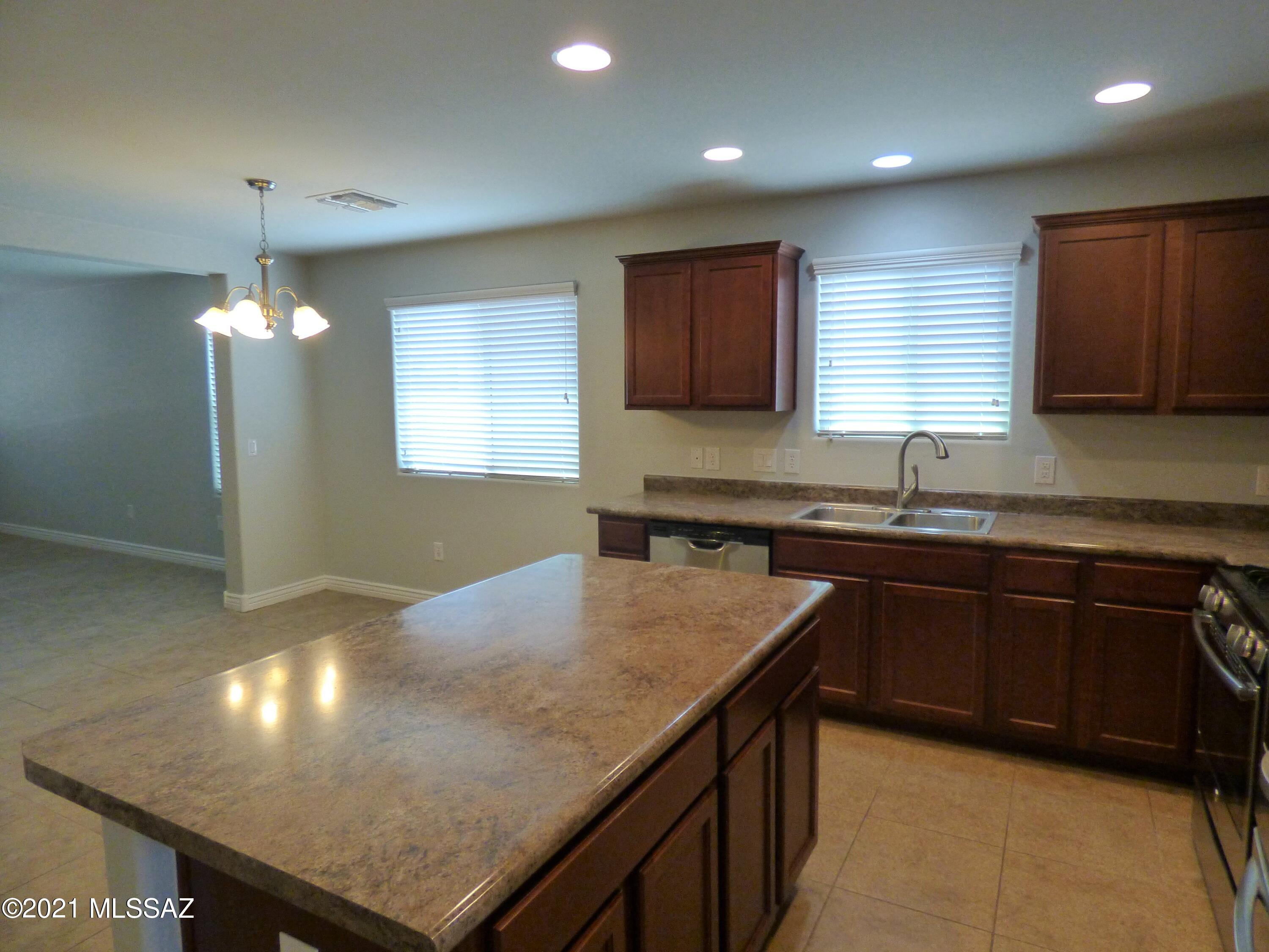 Saguaro Springs Block 8B (131-399) - Residential Lease