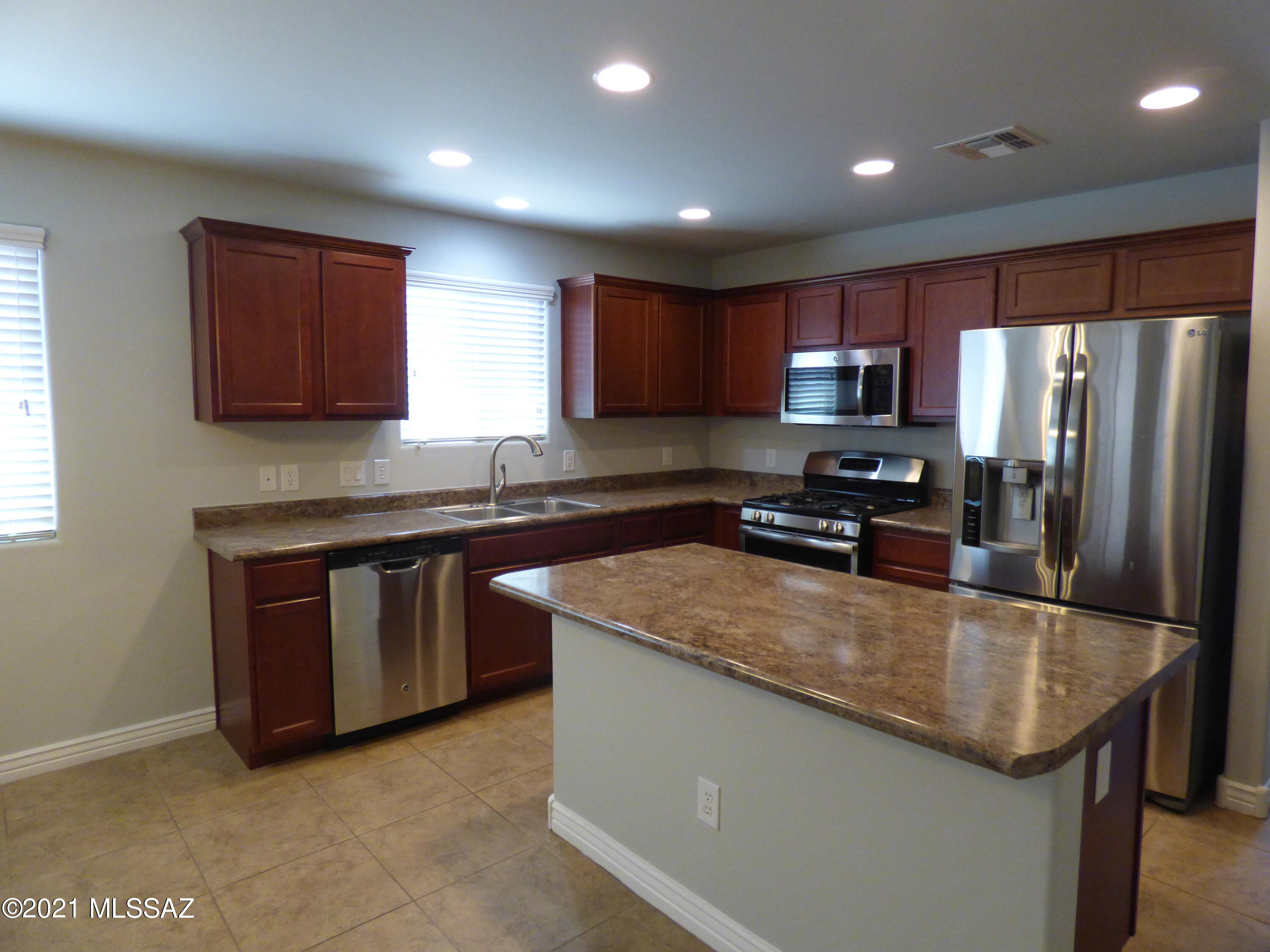 Saguaro Springs Block 8B (131-399) - Residential Lease