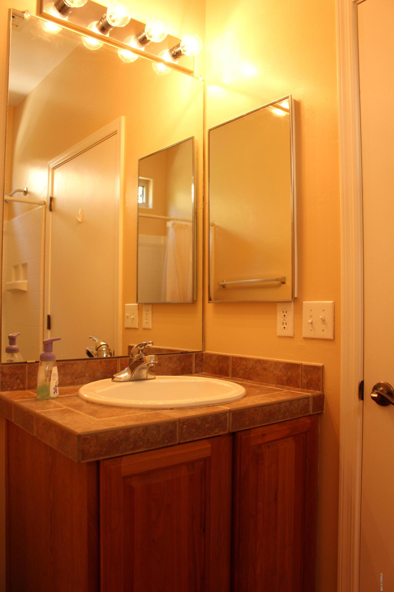 Catalina Vistas - Residential Lease