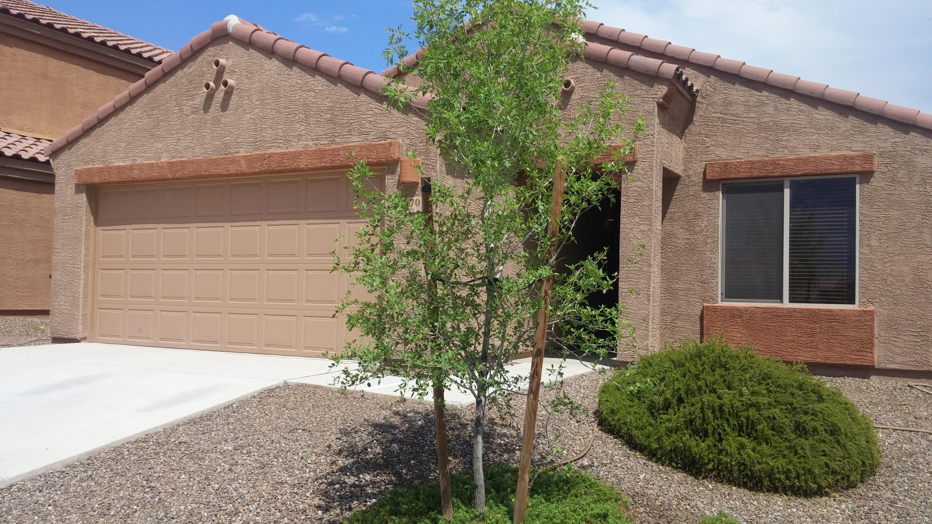 MUST SELL!! This is for anyone looking for an amazing deal.The last home of this floor plan to sell in the neighborhood closed at $191,000.Shows great and move-in ready! Built in 2009 on the NW side of town. With no one behind and to one side so you can enjoy this great back yard with fruit trees, covered extended brick patio.  Perfect place for entertaining and barbequing or just sitting back and relaxing.  Inside this 3bedroom/den floor plan you will find wood laminate floors except kitchen which has tile and  carpeted master bedroom.  Very functional kitchen comes with all the appliances.  Spacious master has walk-in closet.  Very open & bright. Close to shopping, dining, bus routes and freeway.

Seller offering home warranty.  Give me a call today to see this special home.