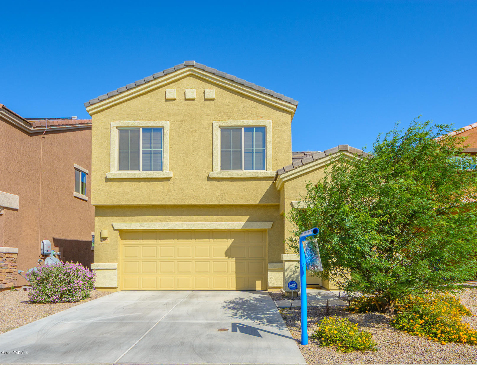 Look no further!! This beautiful, 3 bd/2.5 bath home with loft is steps away from the prestigious Quarry Pines Golf Course and boasts granite counters, maple cabinets, stainless steel kitchen appliances, washer/dryer, 18inch kitchen tile, window blinds, wall mounts for TV in living room, master bedroom and loft!  This home sits in a cul de sac with minimal traffic for safety and is priced to move!!