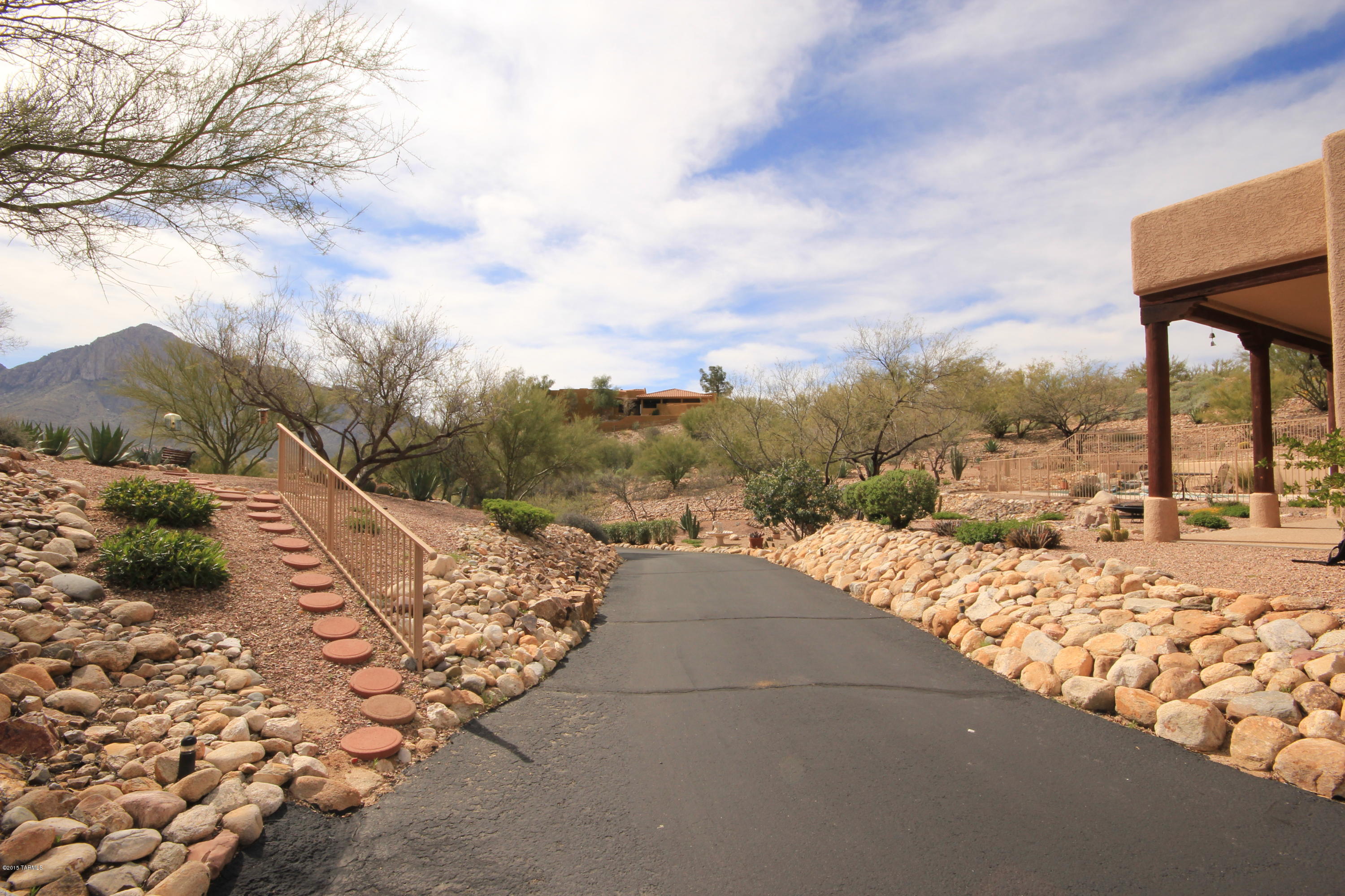 Canada Del Oro Estates - Residential