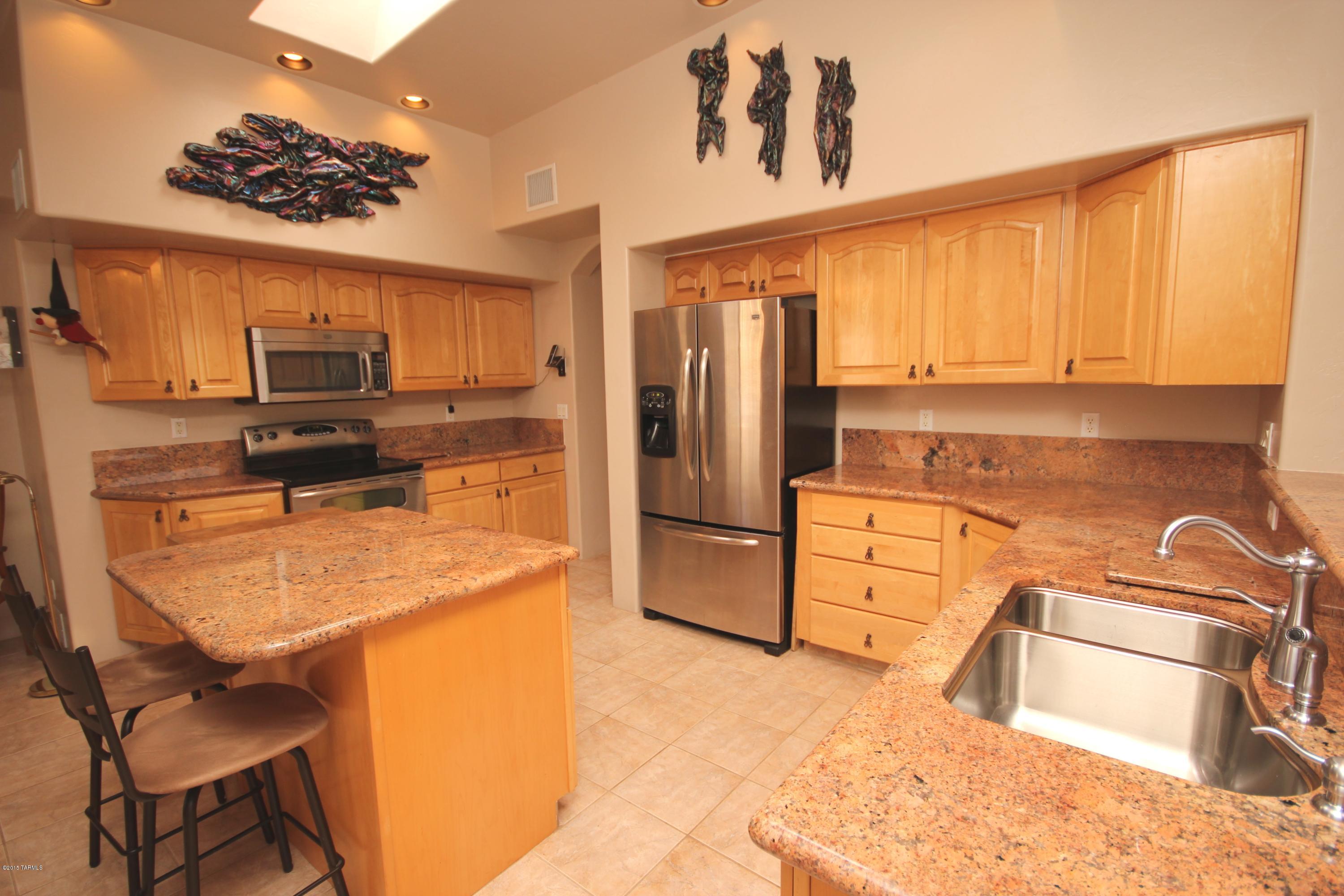 Canada Del Oro Estates - Residential