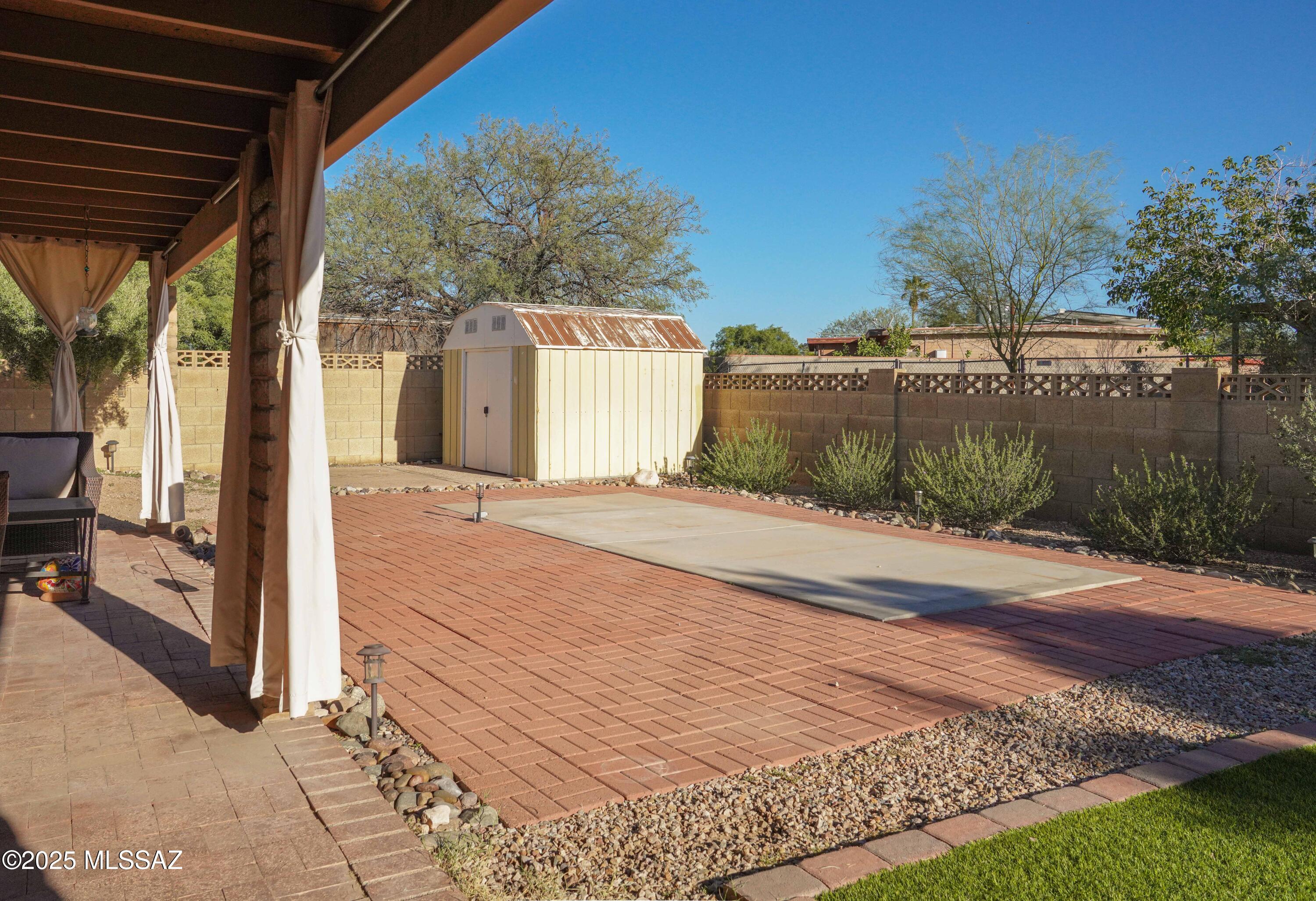 Los Reales Heights NO. 2 (1-138) - Residential