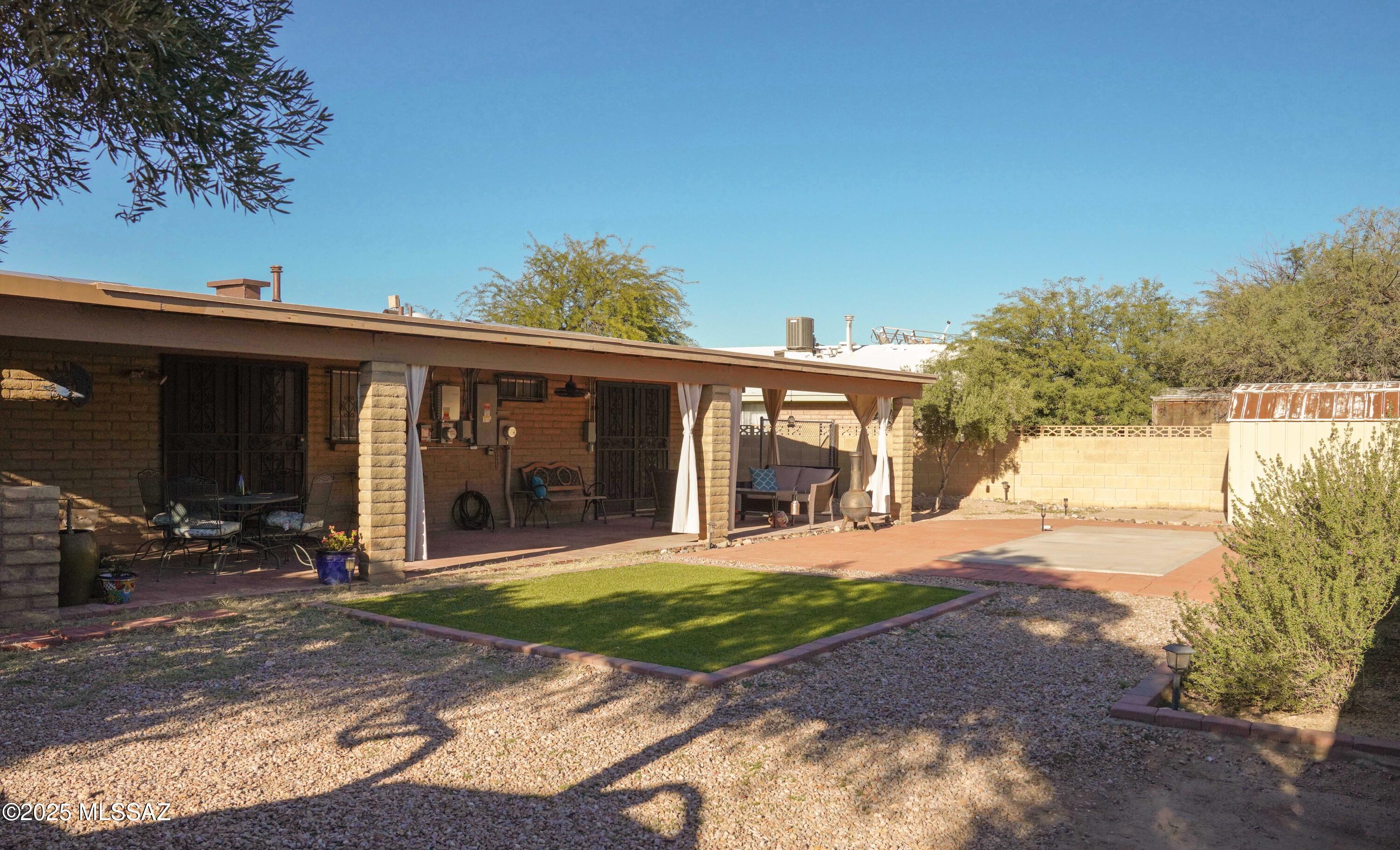 Los Reales Heights NO. 2 (1-138) - Residential
