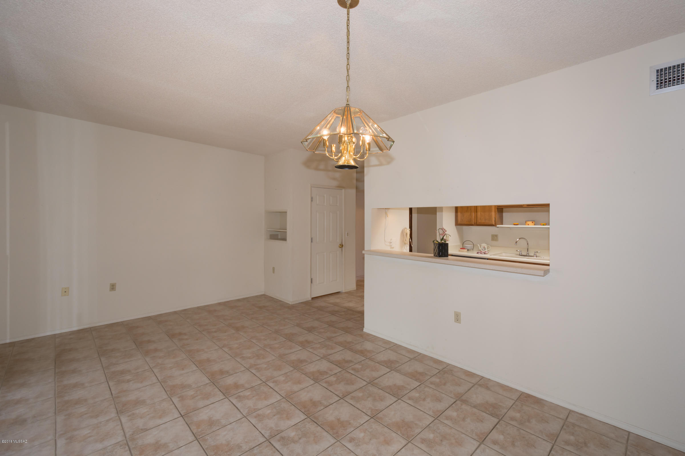 La Cholla Hills(1-313) - Residential
