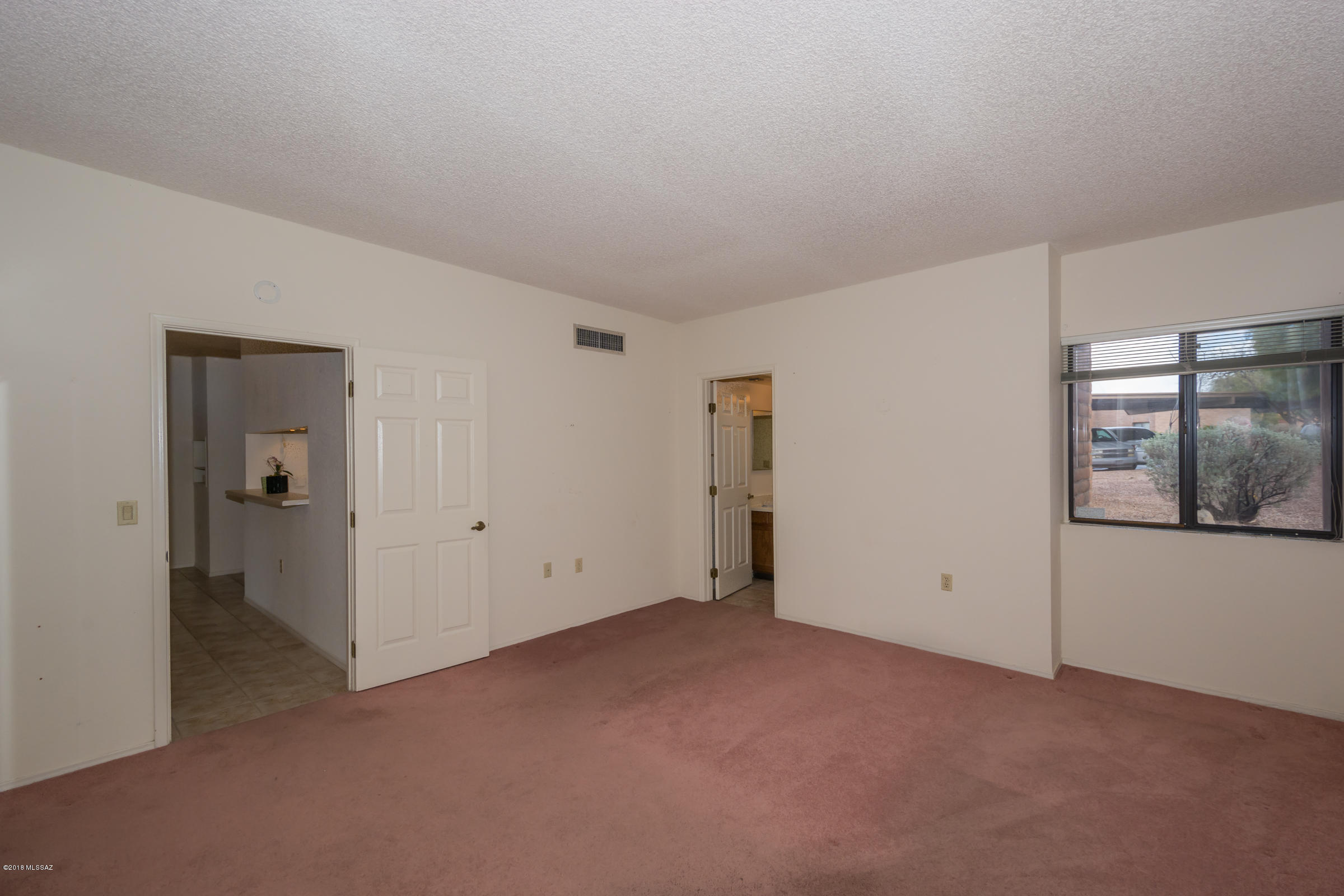 La Cholla Hills(1-313) - Residential