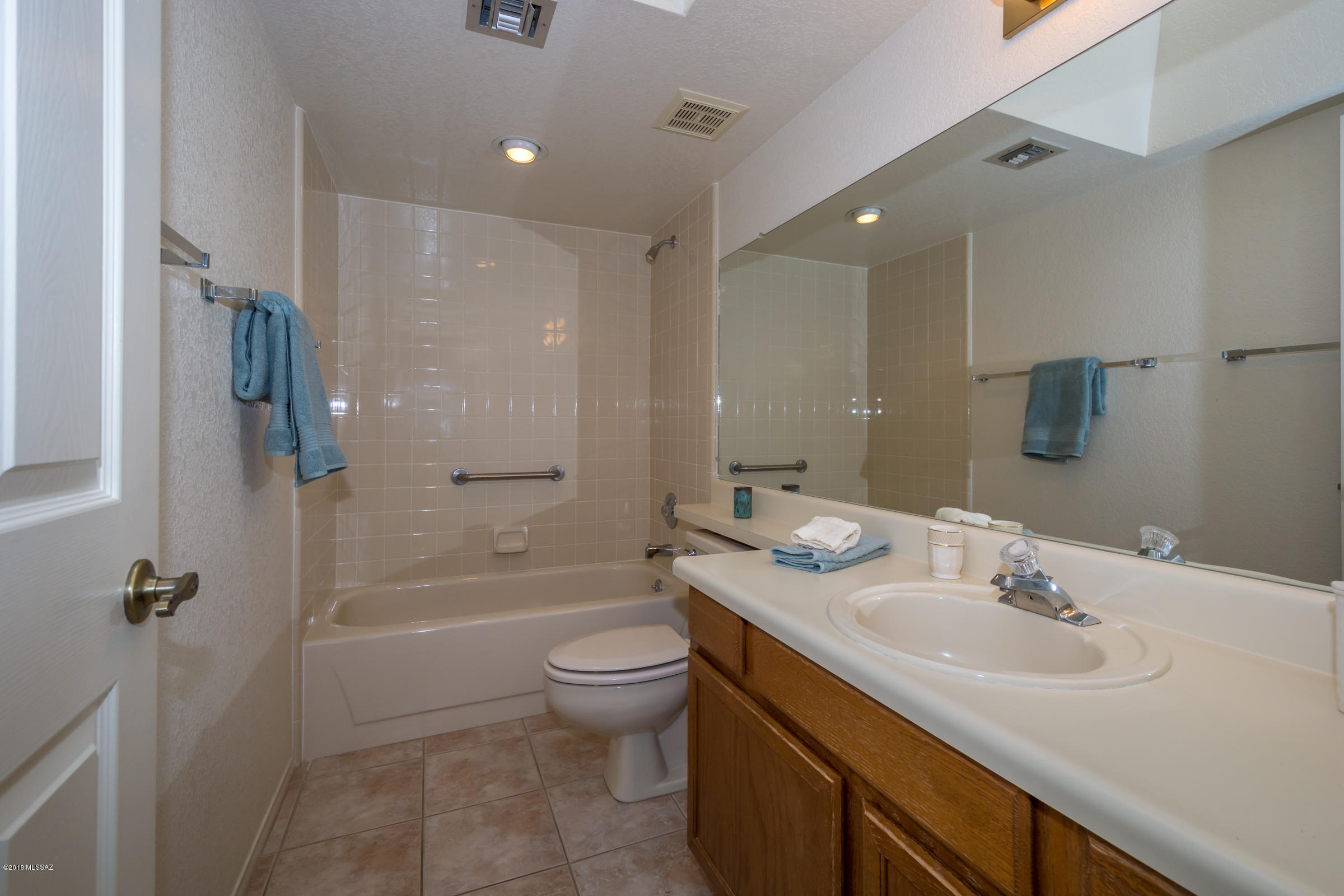 La Cholla Hills(1-313) - Residential