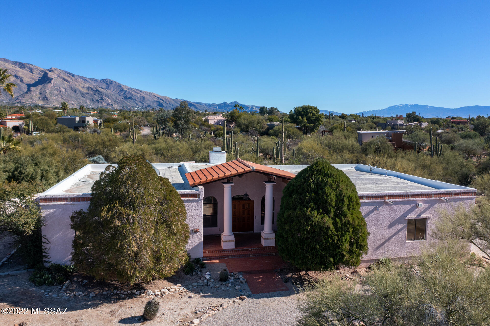 Tucked inside this incredibly popular Shadow Hills Neighborhood you will find this wonderful home on a particularly great VIEW lot! House needs TLC but great bones and amazing opportunity to do some work and make this your forever home. Being sold AS IS with no repairs made by the sellers. 2180 Square feet inside with 3 bed/ 2 full baths, large 2 car garage, high ceilings, .62 acre View lot.. Come take a look at all the possibilities!