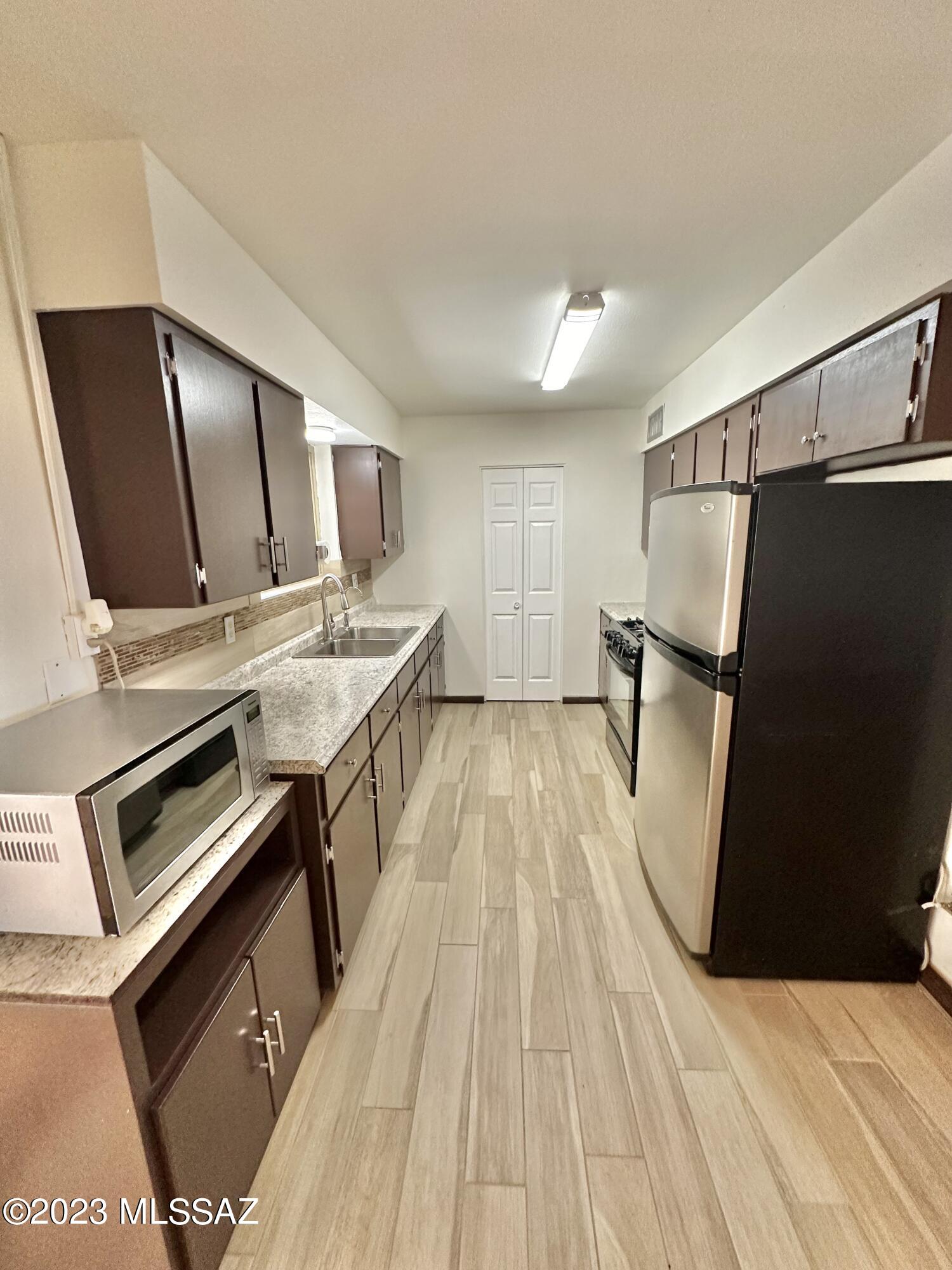 Oracle Village Estates - Residential Lease