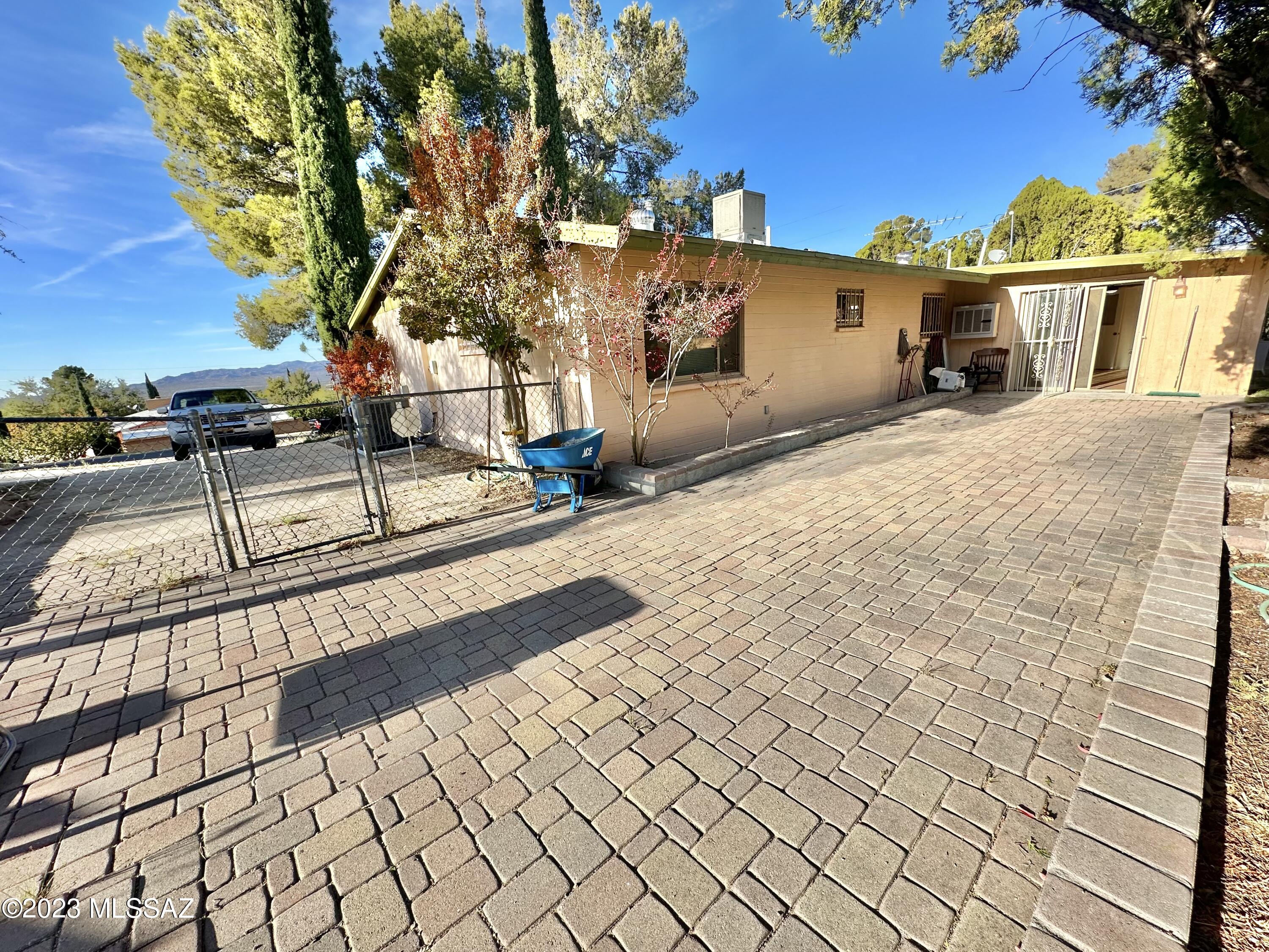 Oracle Village Estates - Residential Lease
