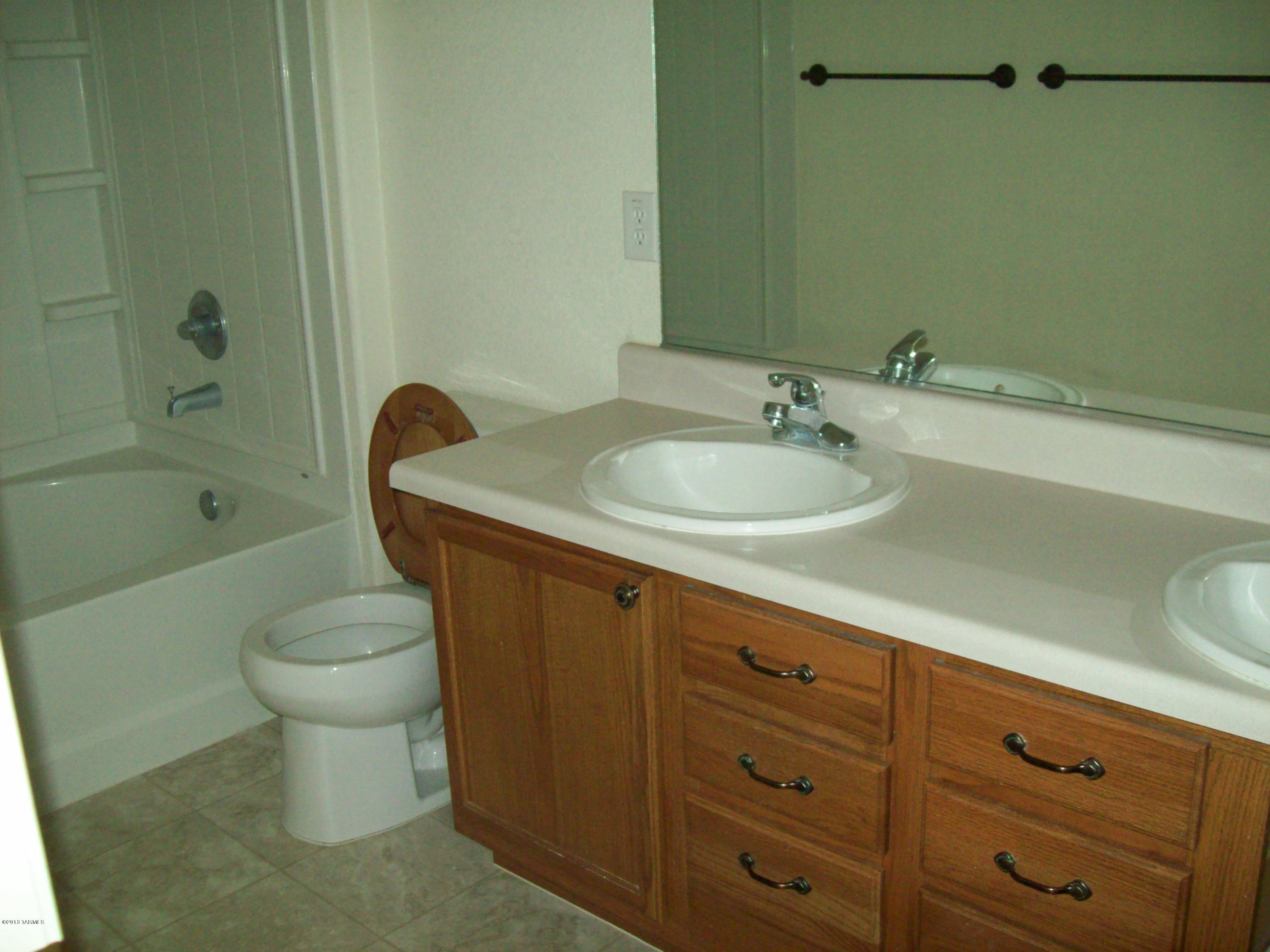 Rancho Del Lago (1-100) - Residential Lease