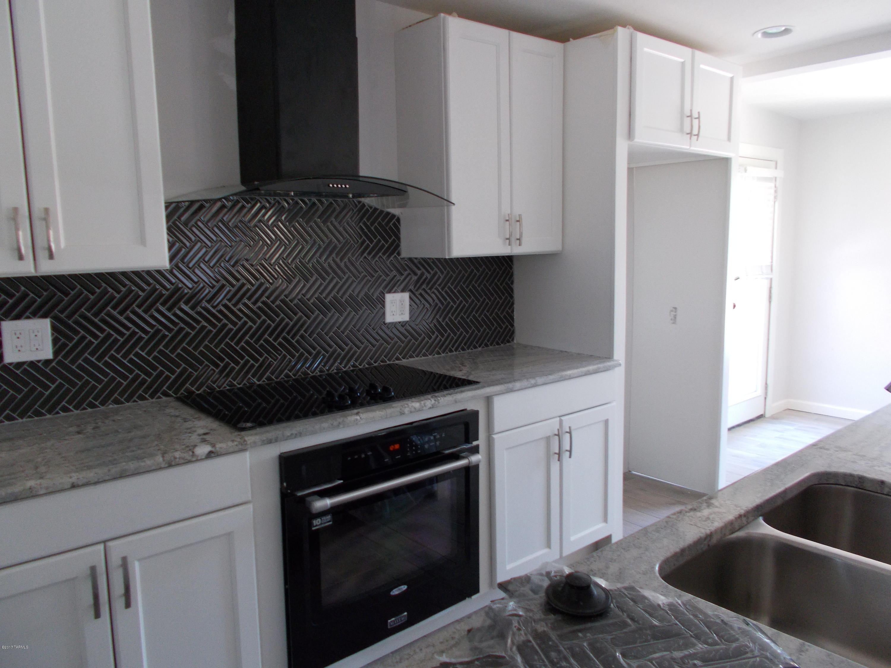 Catalina Foothills Estates NO. 7 - Residential Lease