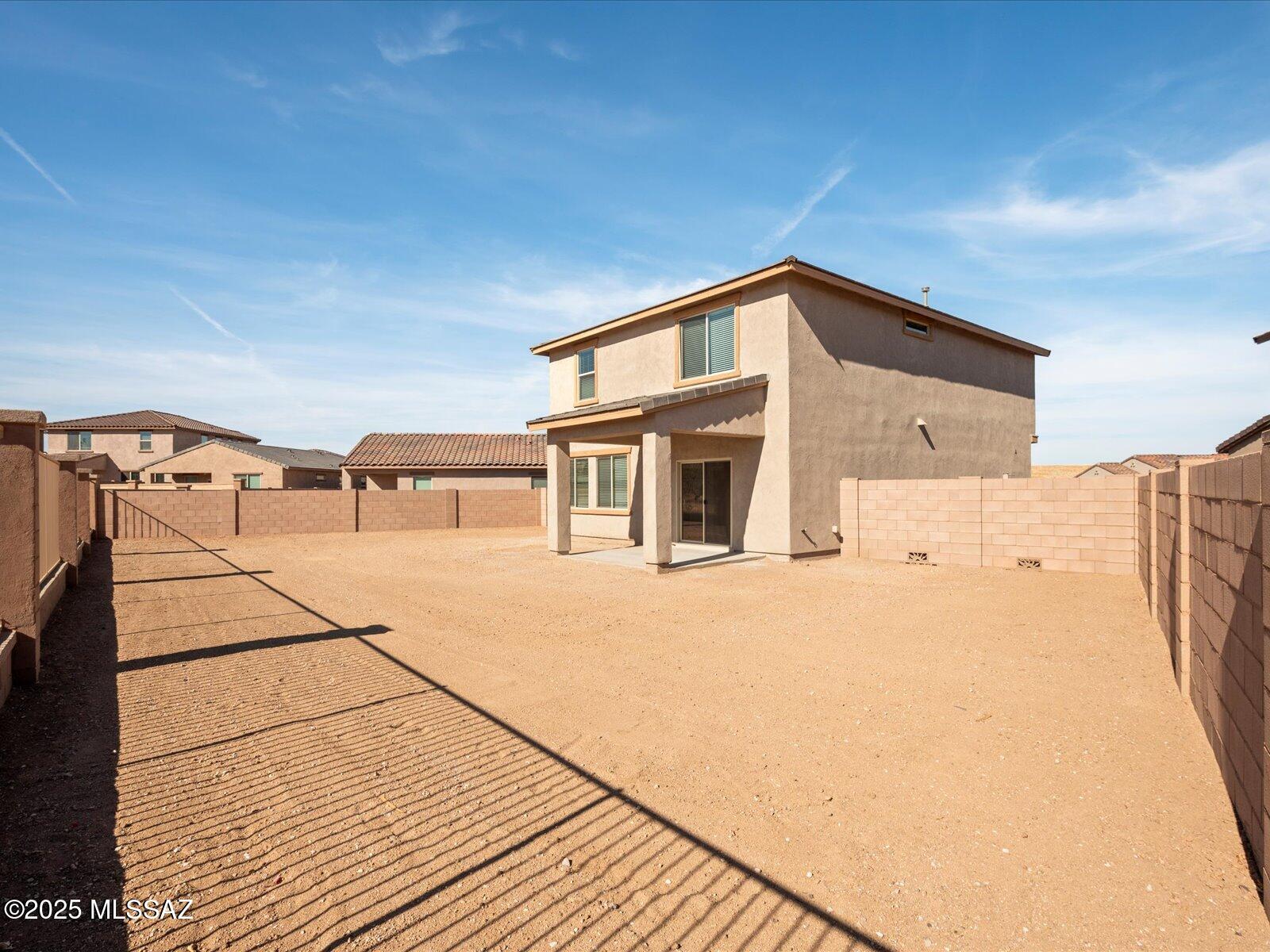 Entrada Del Pueblo - Residential
