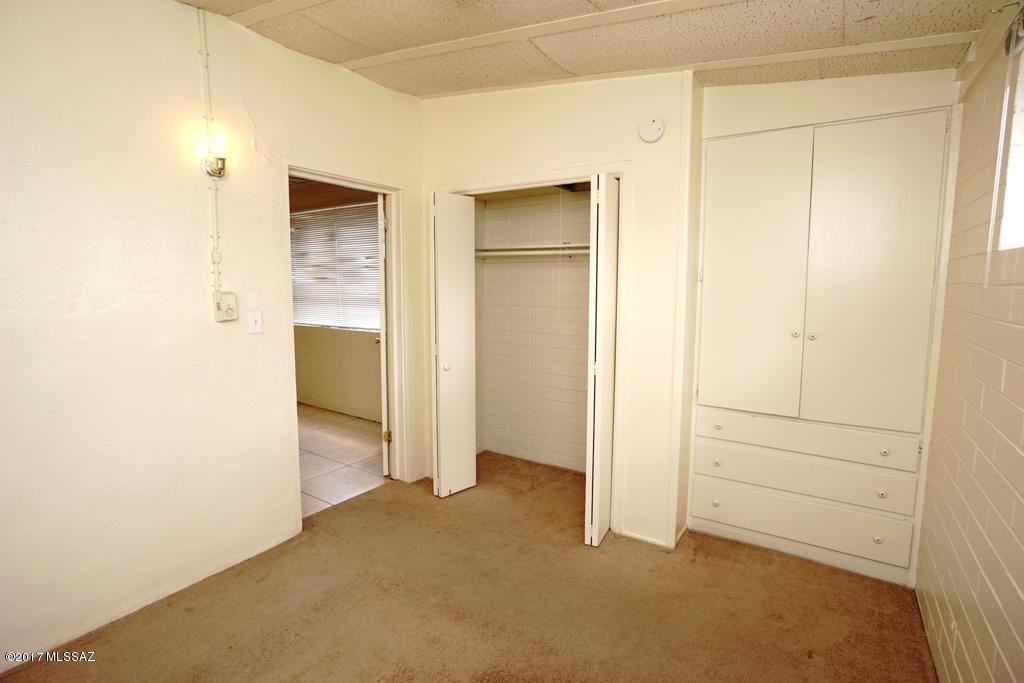 Catalina Poultry Acres NO 2 - Residential Lease