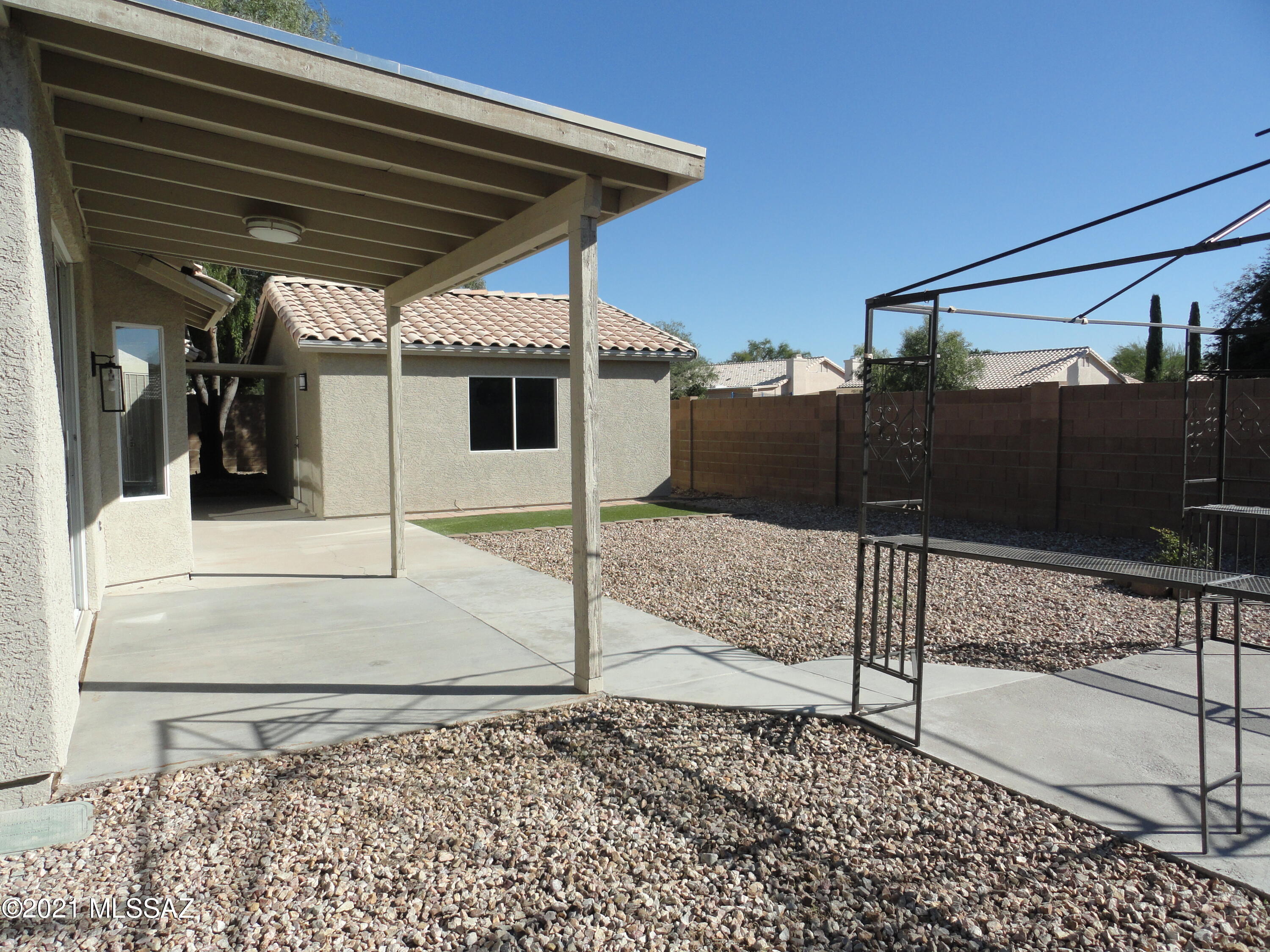 Hacienda Del Oro (1-879) - Residential