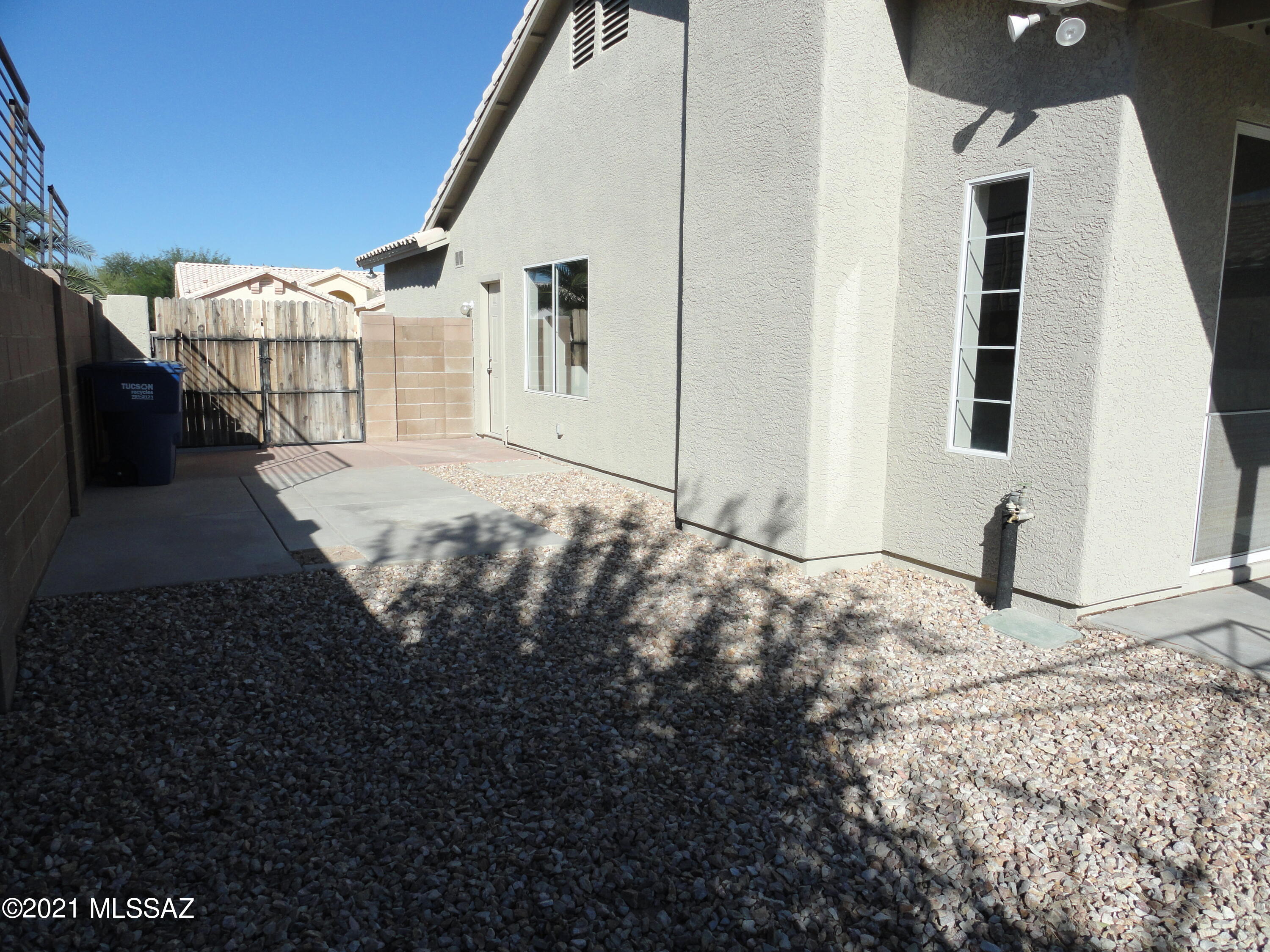 Hacienda Del Oro (1-879) - Residential