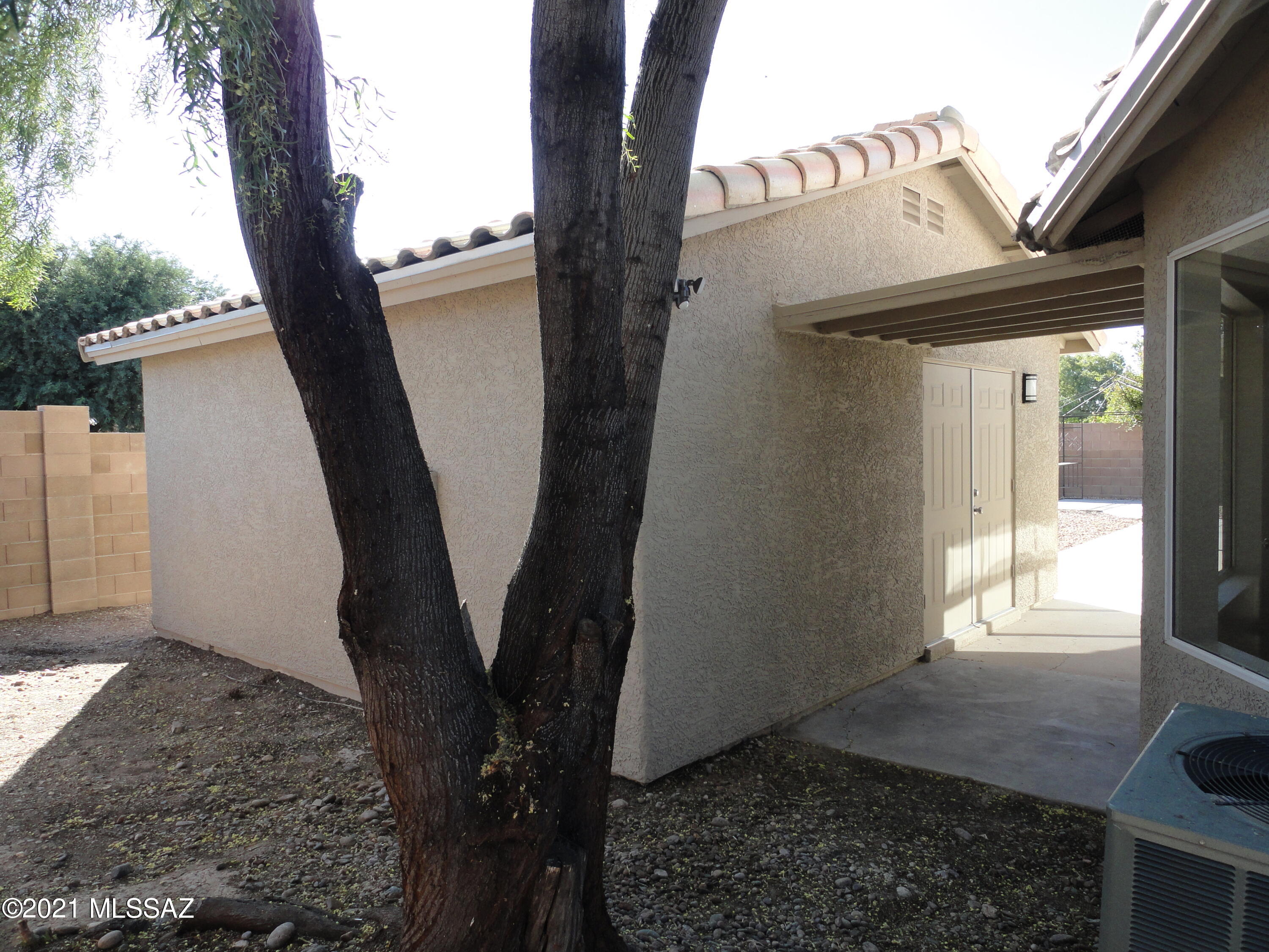 Hacienda Del Oro (1-879) - Residential