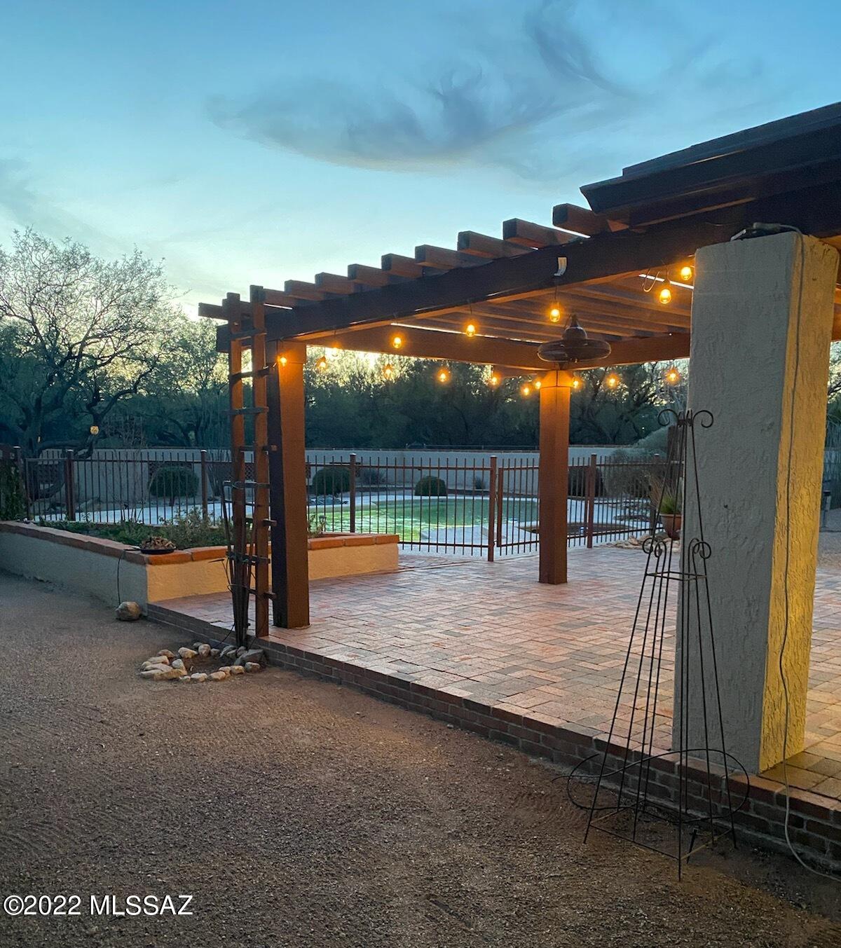 Catalina Madre (1-70) - Residential