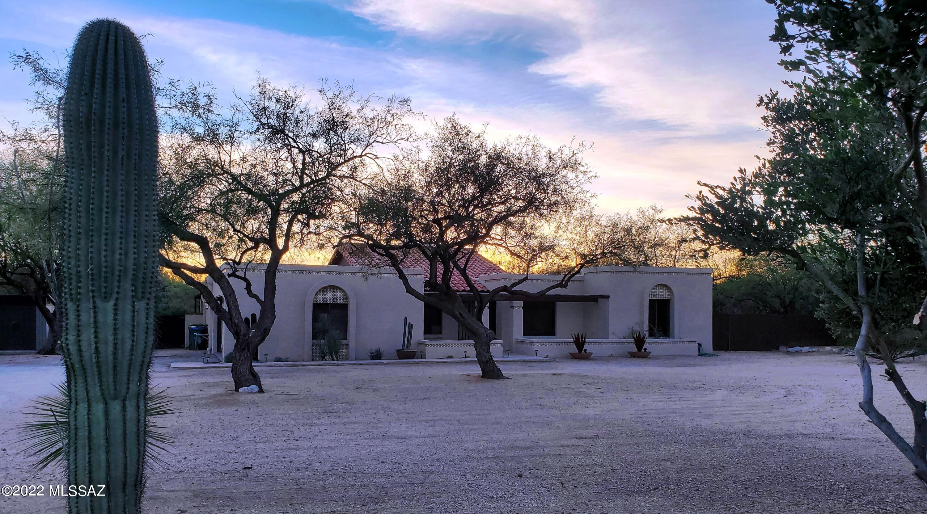 Catalina Madre (1-70) - Residential