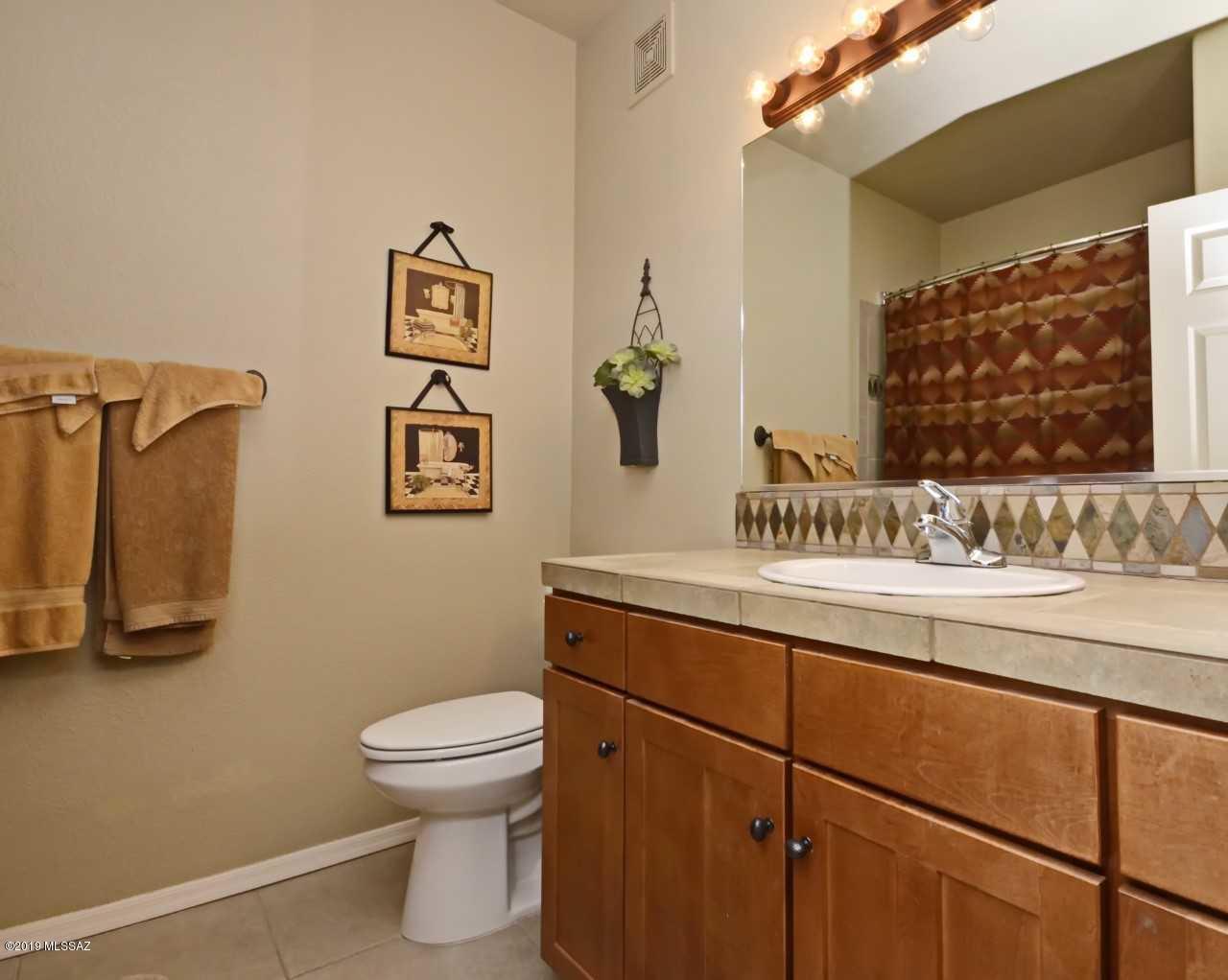 Pinnacle Canyon Condominium - Residential