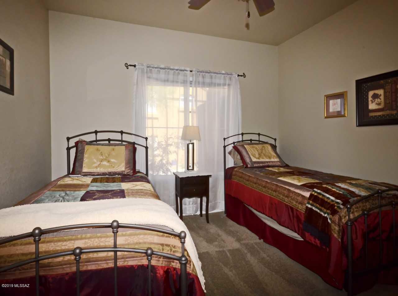 Pinnacle Canyon Condominium - Residential