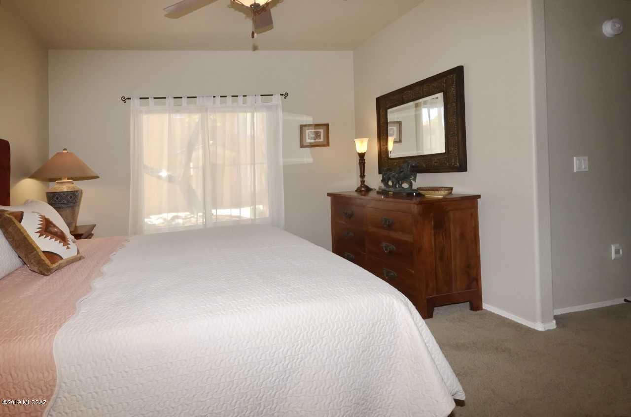 Pinnacle Canyon Condominium - Residential