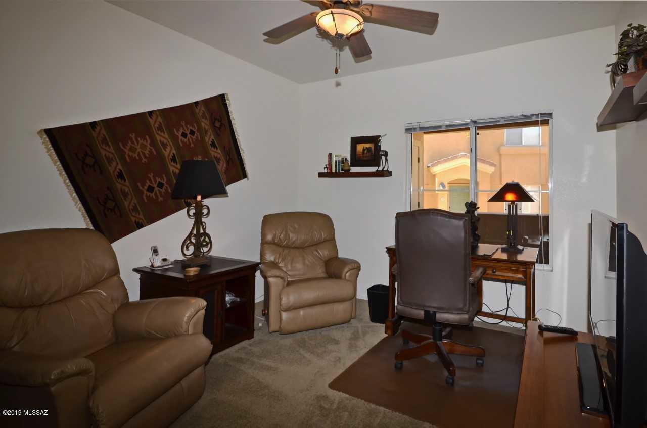 Pinnacle Canyon Condominium - Residential
