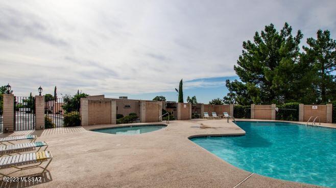 Rolling Hills Villas NO. 2 - Residential