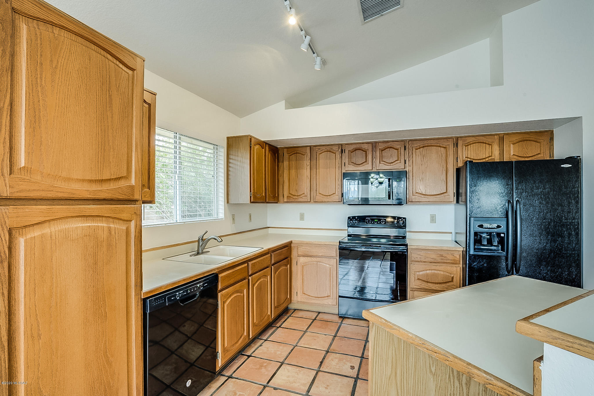 Canada Heights(1-68) - Residential