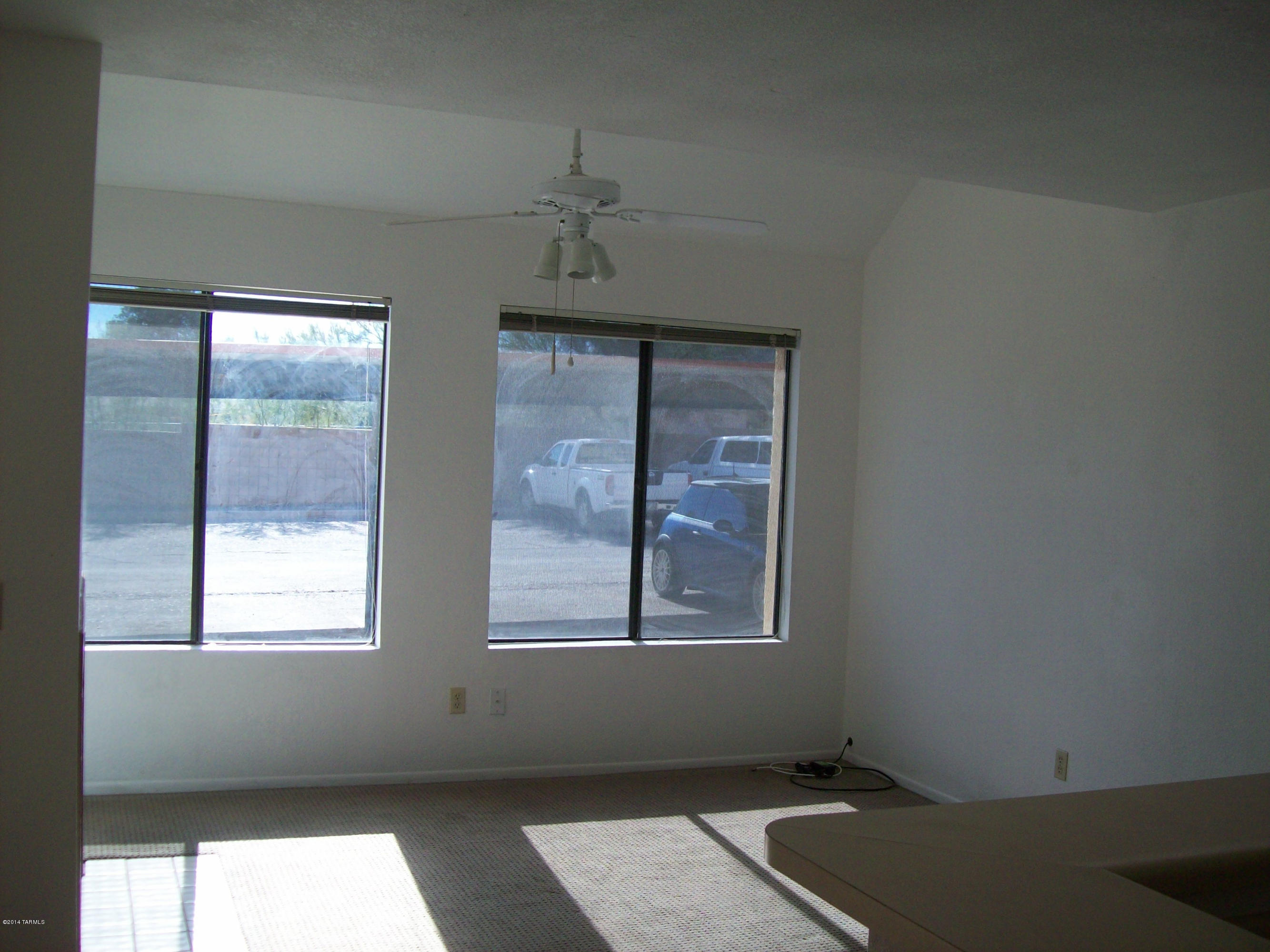 La Vida NO. II - Residential Lease