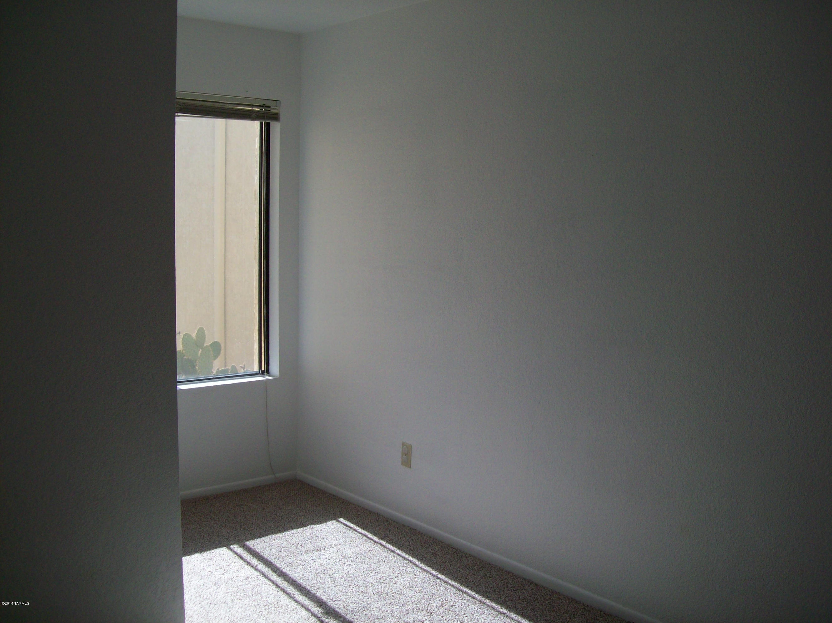 La Vida NO. II - Residential Lease