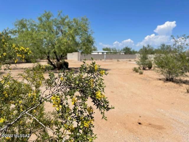 Location! Location! Location! This lot is the perfect location for your new home! Utilities are connected to the lot. Come take a look for yourself! Buyer to verify that utility improvements, if any, will meet the needs of the buyer's future use.