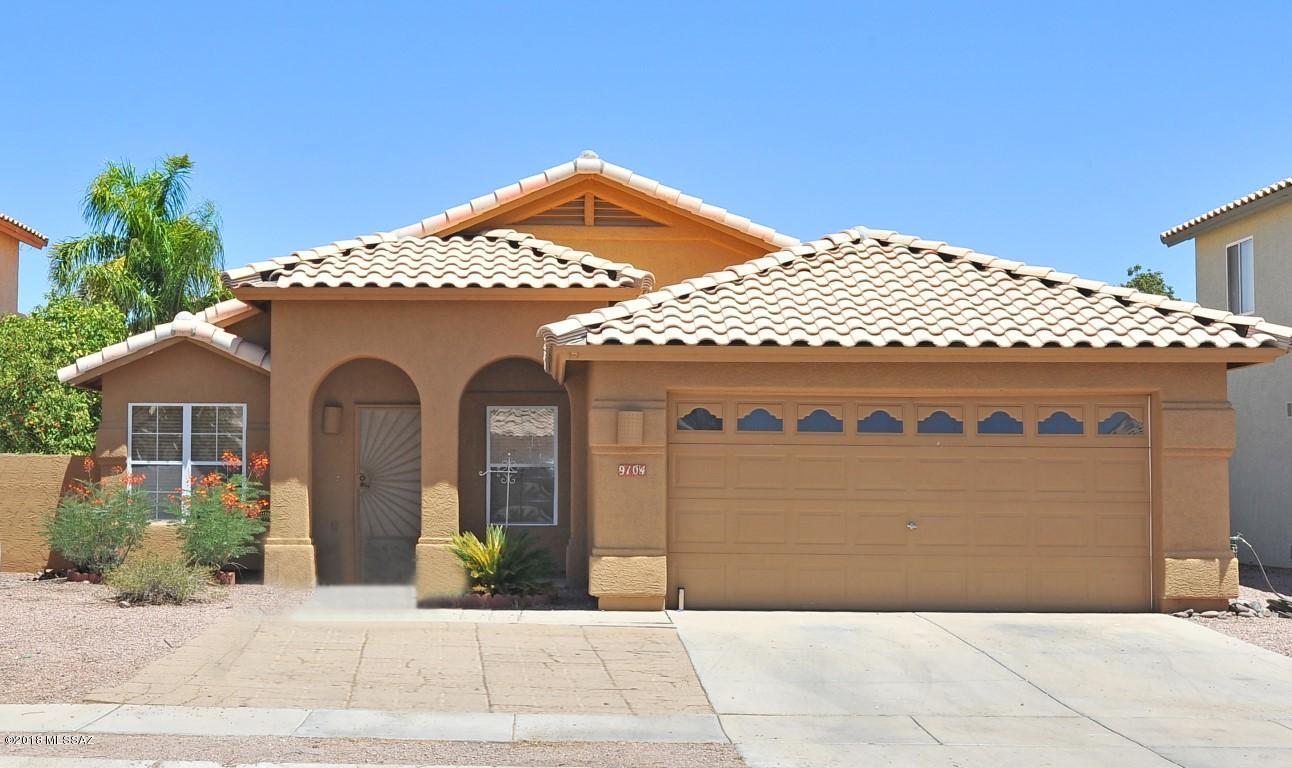 Amazing 4 bed, 2 bath split floorplan home in the highly desirable Continental Ranch Community. This home features bamboo wood floors throughout the home and tile in the bathroom. NO CARPET. Master bath boasts dual sinks, garden tub, and tiled shower. Step into the backyard to enjoy the covered patio and expansive paver stone patio. This home also includes, Tankless water heater, plumbing for a water softener, water filtration at kitchen sink, fridge, washer, dryer, blinds, wheelchair accessible, and NO POLY PIPES!
 Continental Ranch offers 25 acres of parks, 2 pools, skate park, community center, and so much more. Just outside of the community is another 30 acre park. 5 minutes to freeway and shopping. 15 minutes to 5 golf courses plus top golf. 20 minutes to U of A and Downtown.