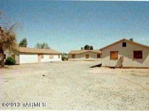 FIX-UP SPECIAL. GREAT OPPORTUNITY. 6-PLEX, 3 DUPLEXES ON ONE LOT TOTAL OF 6 TWO BEDROOM, 1 BATH UNITS CLOSE TO ALL AMENITIES. GREAT RENTAL AREA. NOT A SHORT SALE, NOT A FORECLOSURE. QUICK CLOSE FOR NEW BUYER.SITUATED ON LARGE
R-3 LOT APPROX. 13,000 SQ. FT. ALL UNITS ARE VACANT. (1 ACRE OF R-3 LAND IN FRONT OF SUBJECT PROPERTY IS ALSO
AVAILABLE.
.No clue report or SPDS will be issued. Owner never occupied subject property.Property to be sold in as-is, where-is, condition