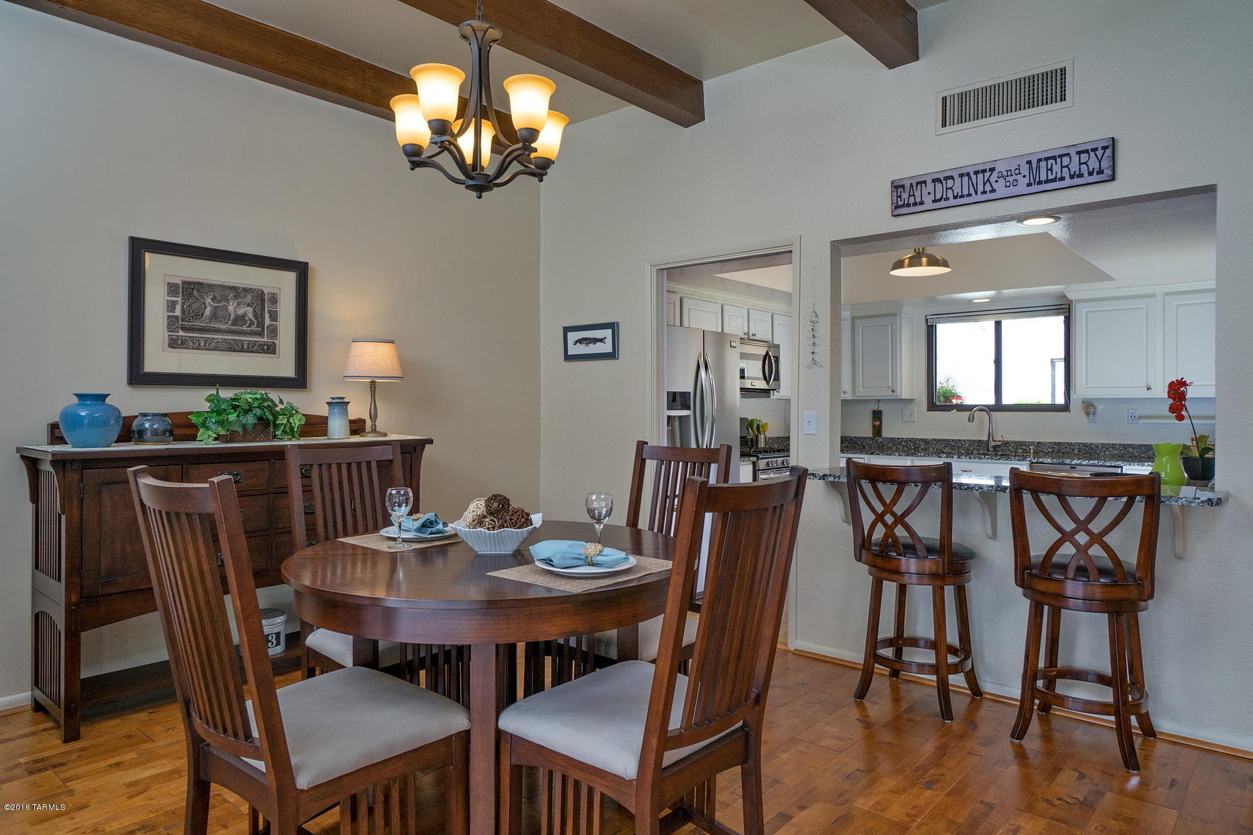 Loma De Las Brisas (1-25) - Residential
