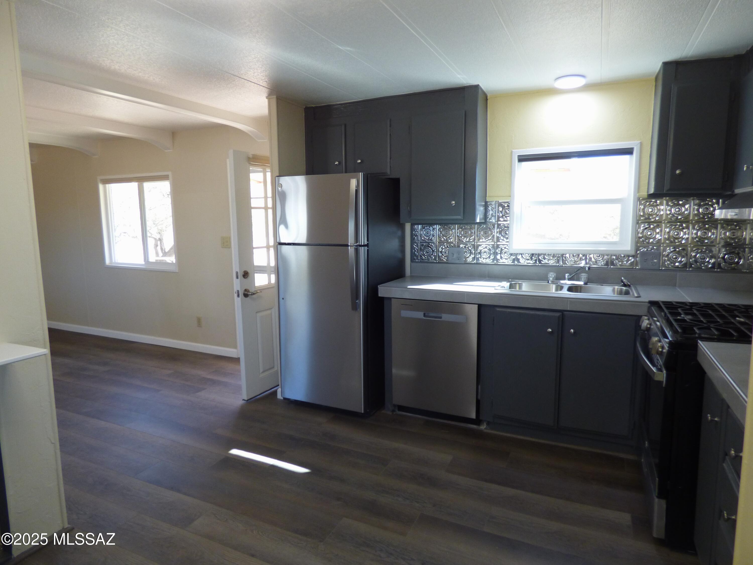 N/A - Residential Lease