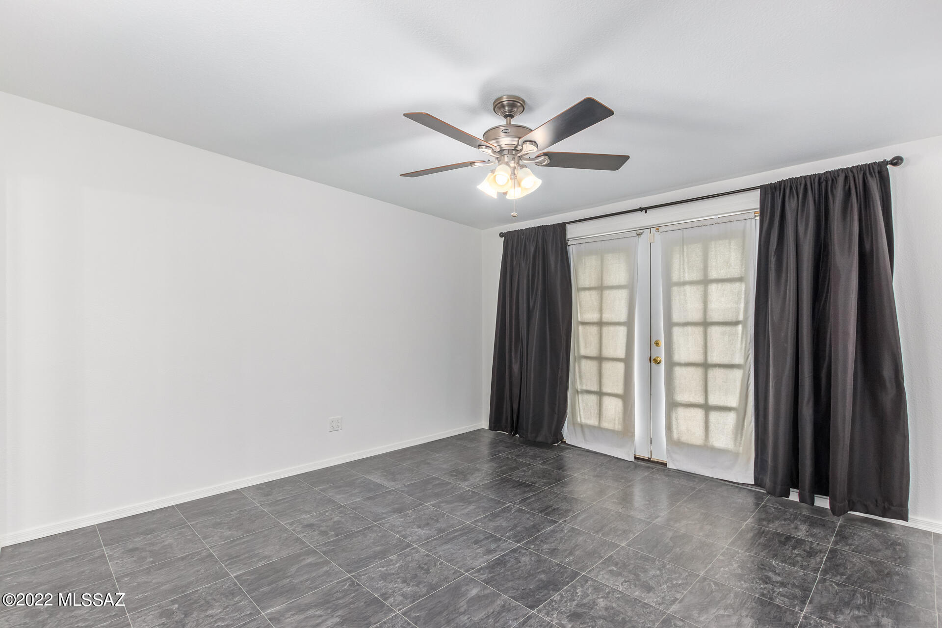 Pine Grove (171-383) - Residential